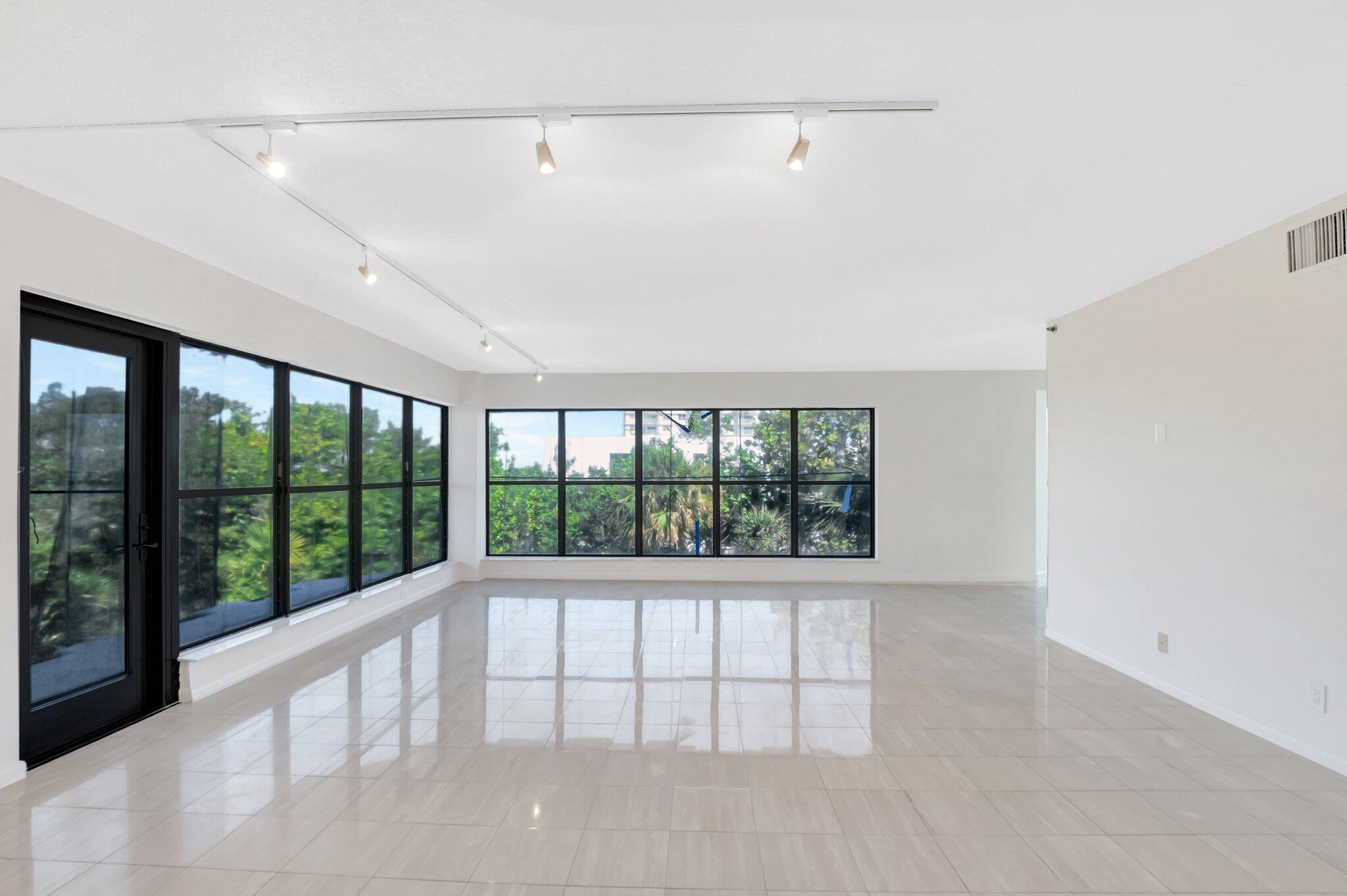 4605 S Ocean Boulevard 4c