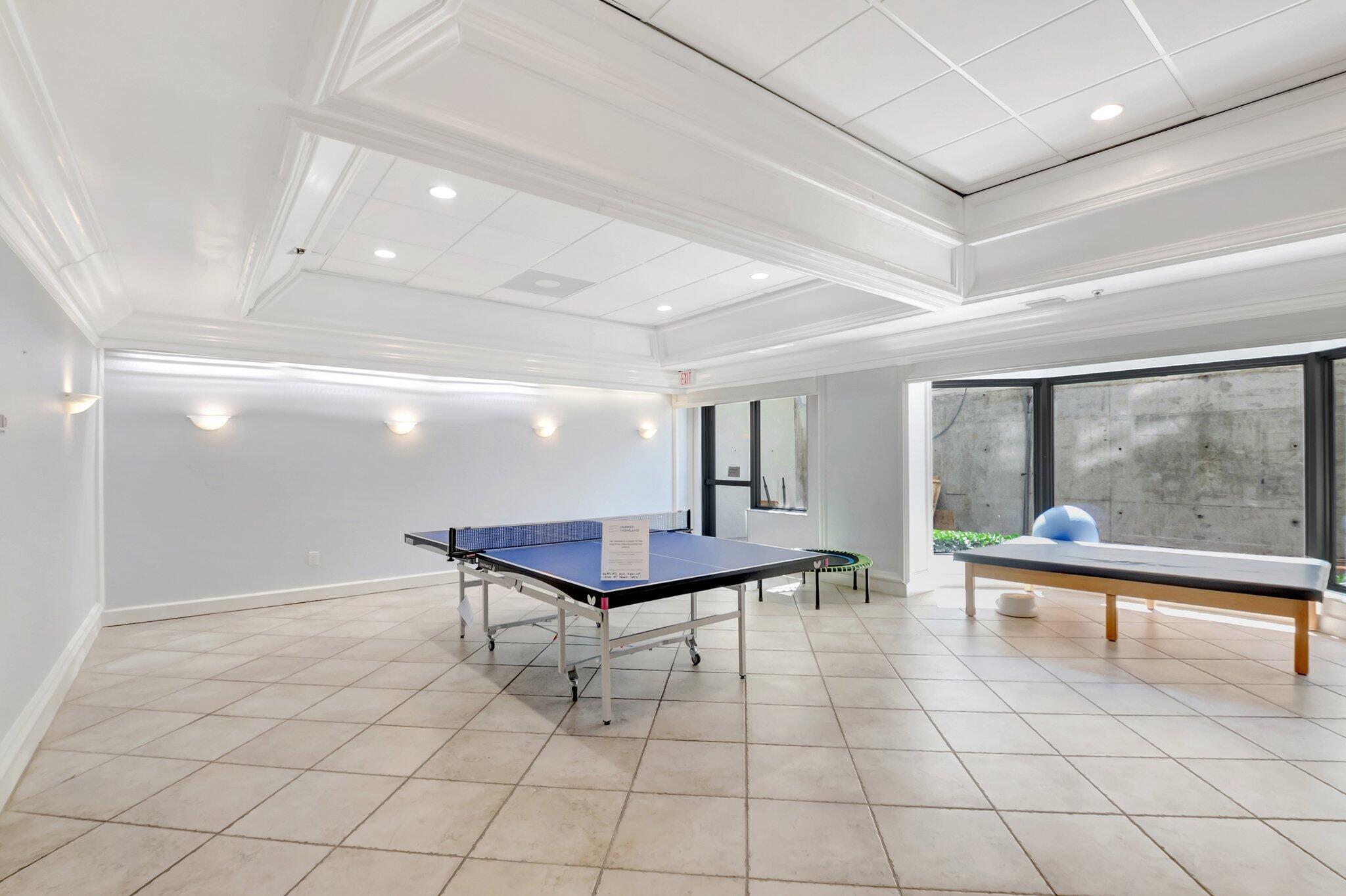 4605 S Ocean Boulevard 4c