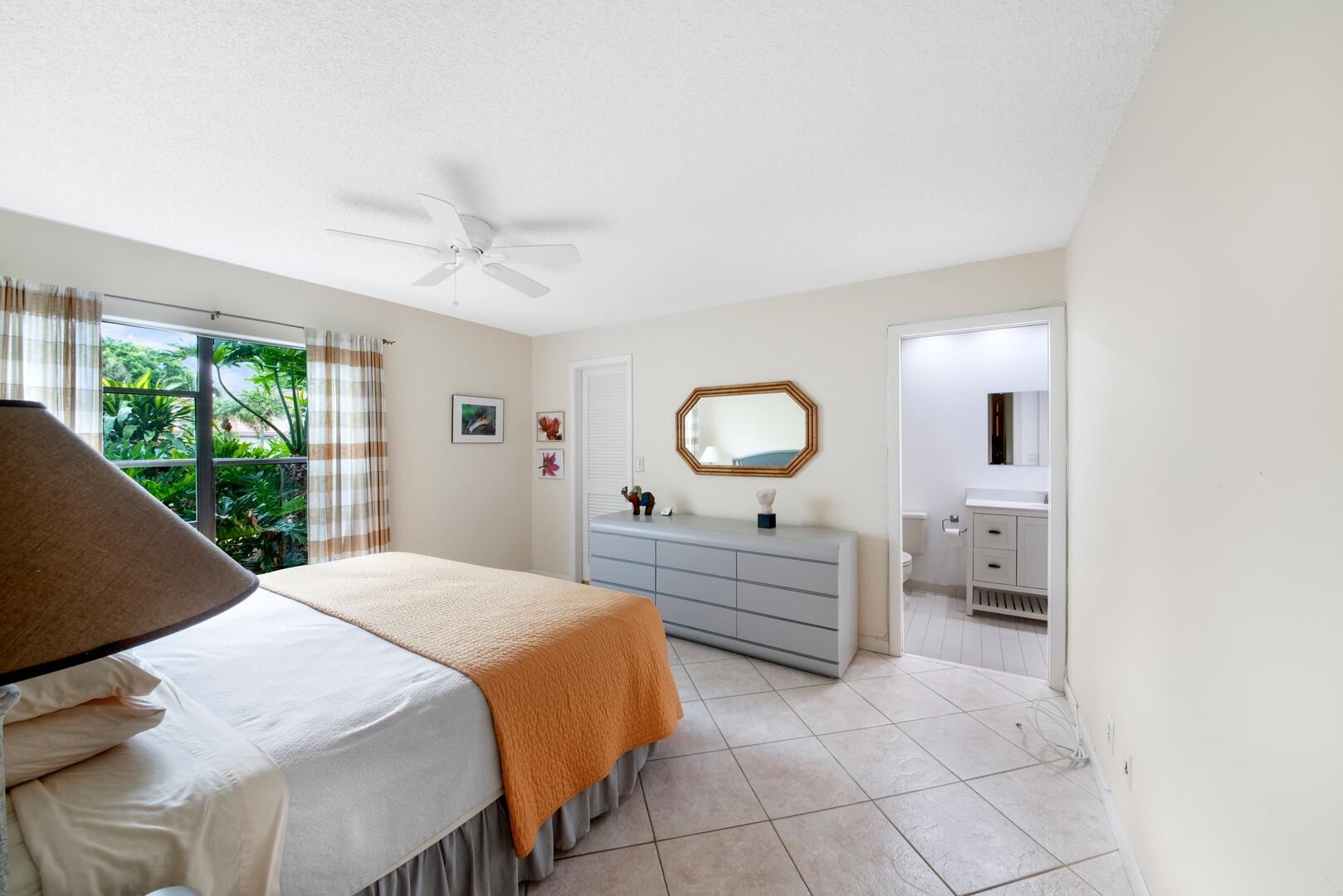 5629 Lakeview Mews Court