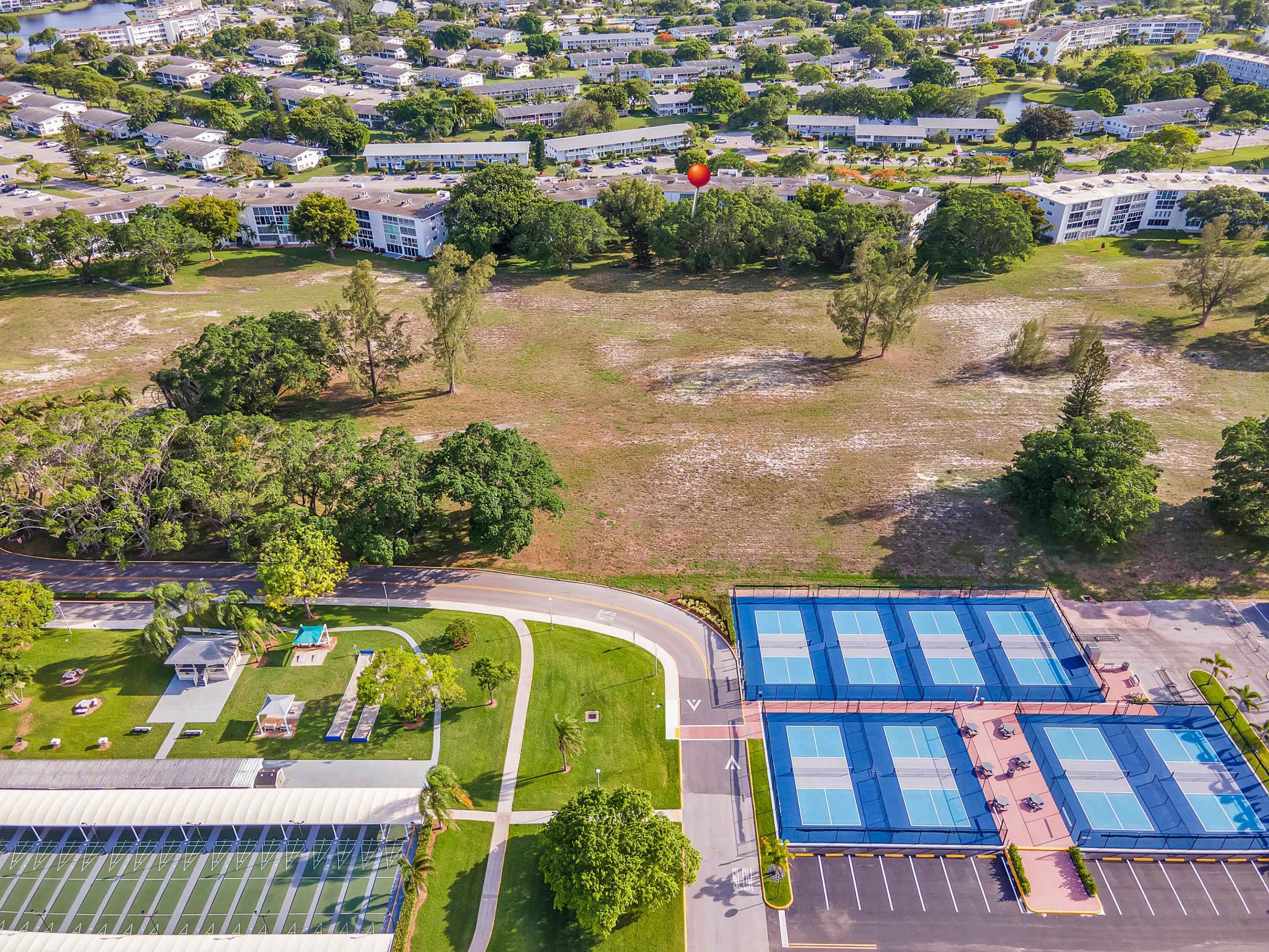 310 Tilford O 310, Deerfield Beach Unit: 310