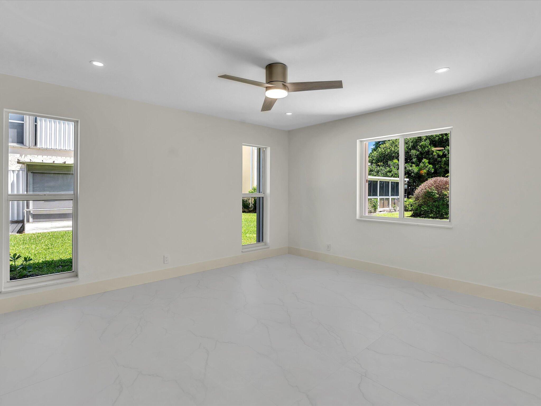 1541 NW 20th Avenue 101