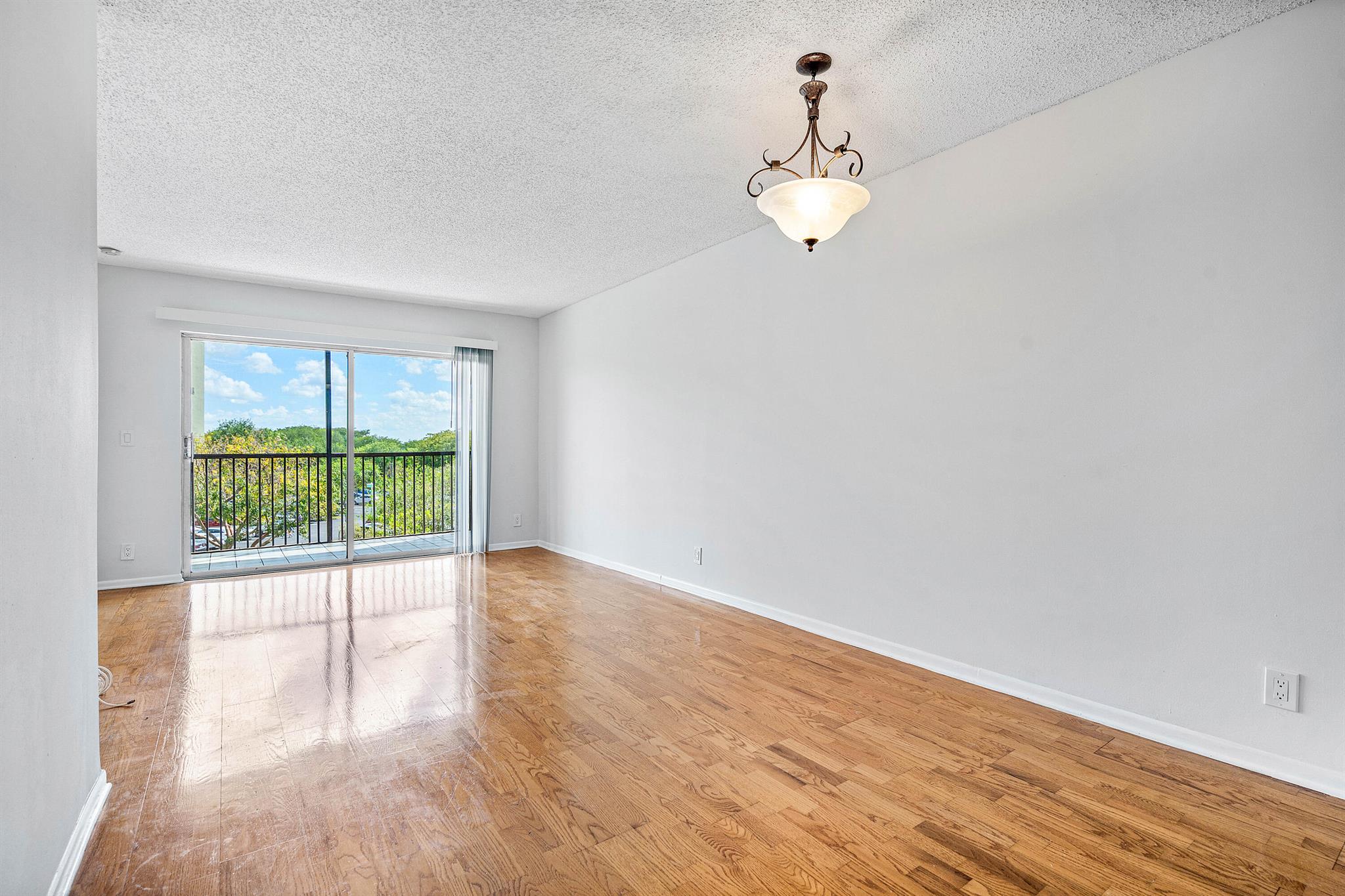 2230 N Cypress Bend Drive 405