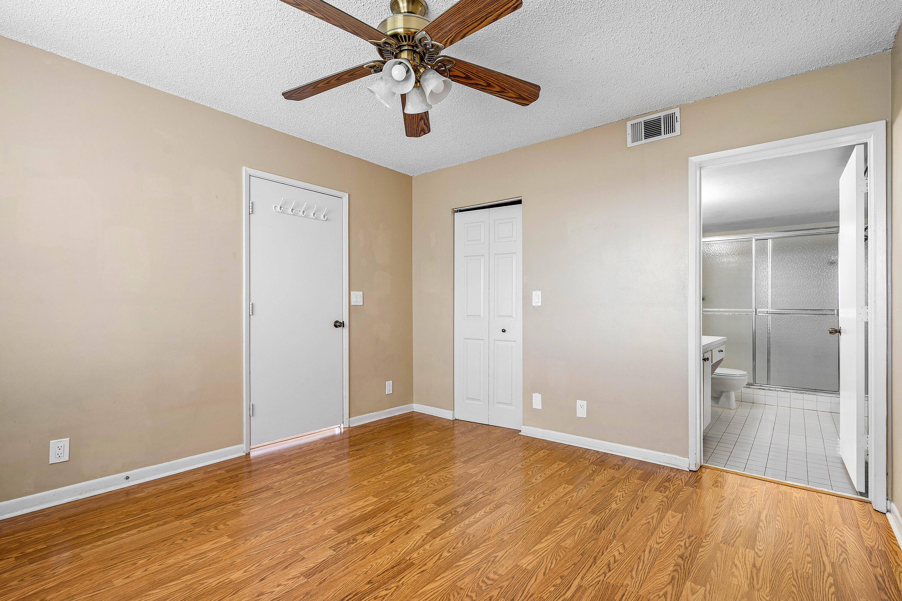 2230 N Cypress Bend Drive 405