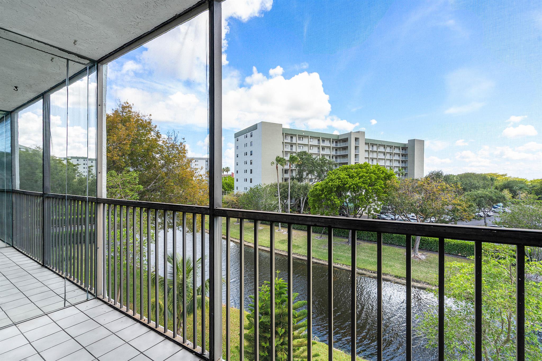 2230 N Cypress Bend Drive 405