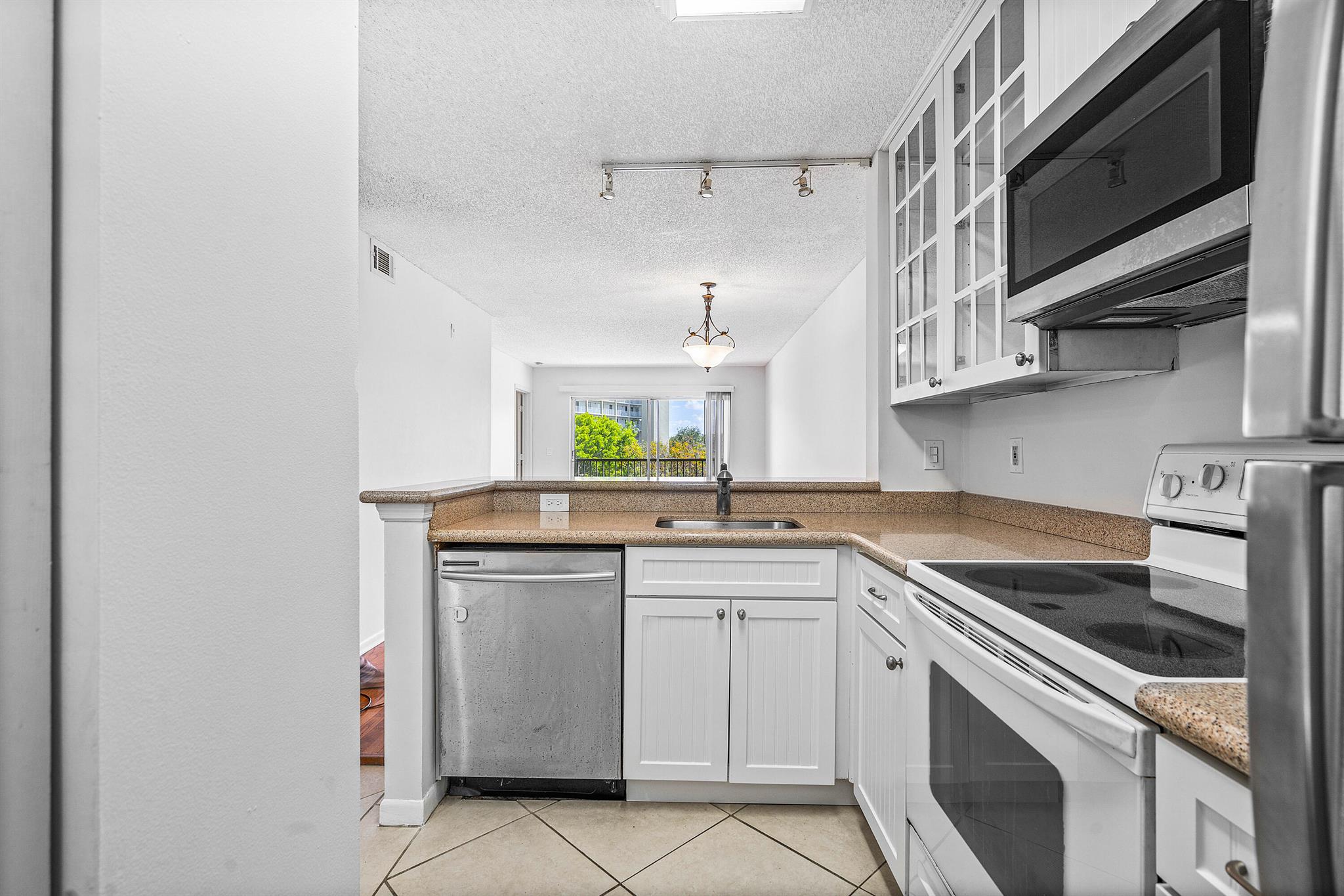 2230 N Cypress Bend Drive 405