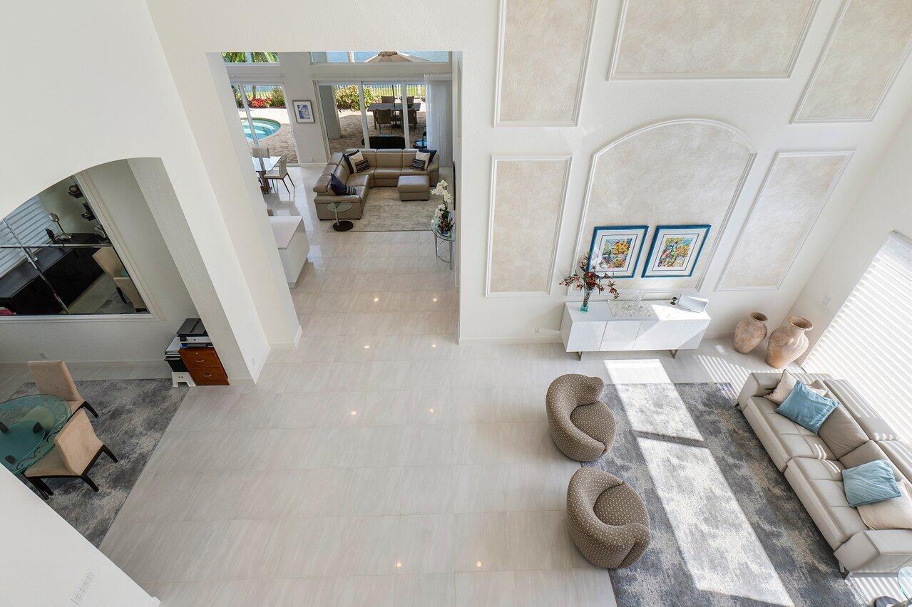 4120 NW Briarcliff Circle