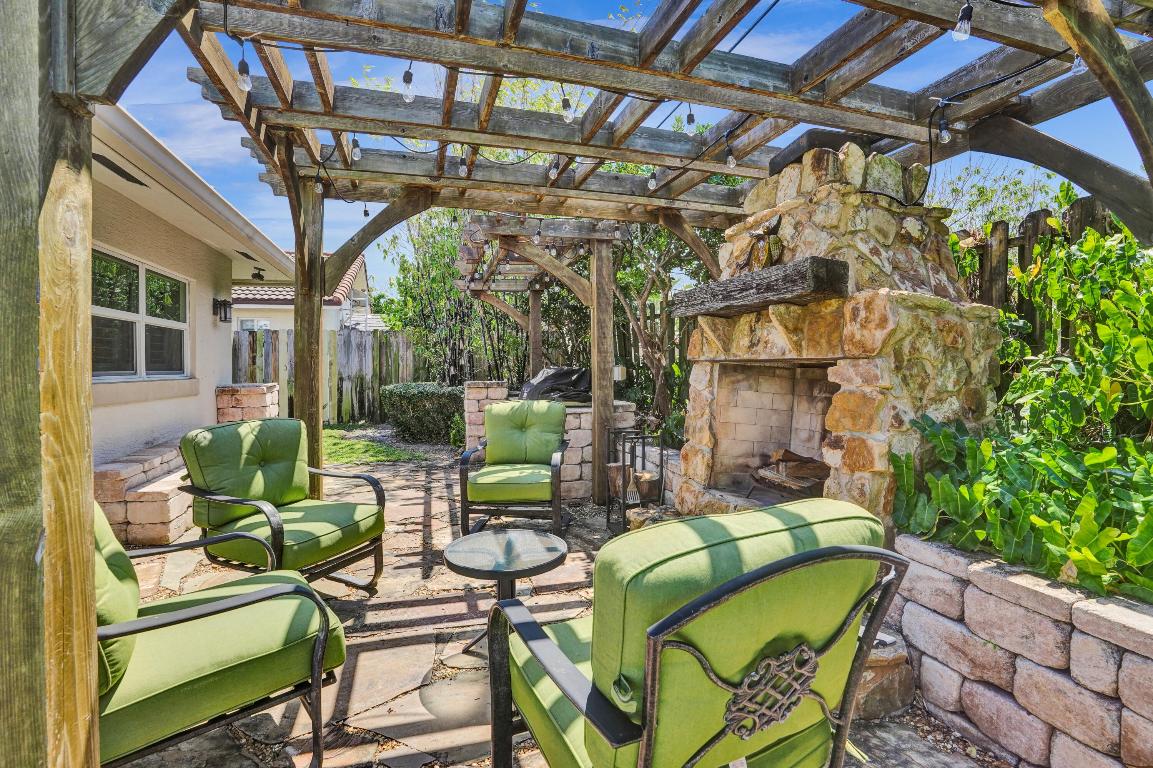 445 SE 17th Terrace, Deerfield Beach