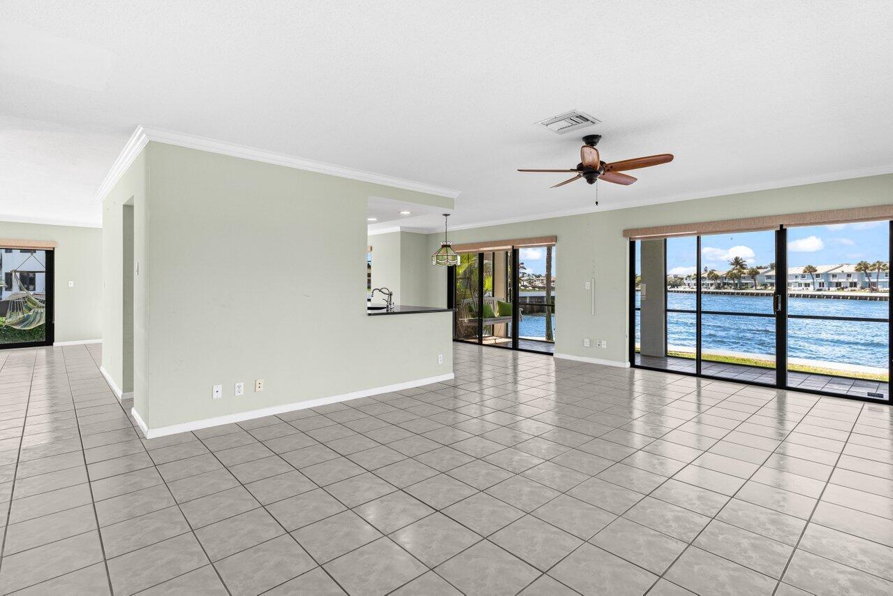 1102 1w Drive 1w