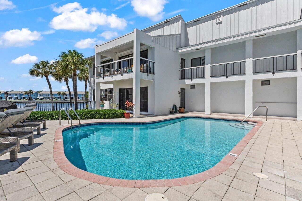 1102 1w Drive 1w