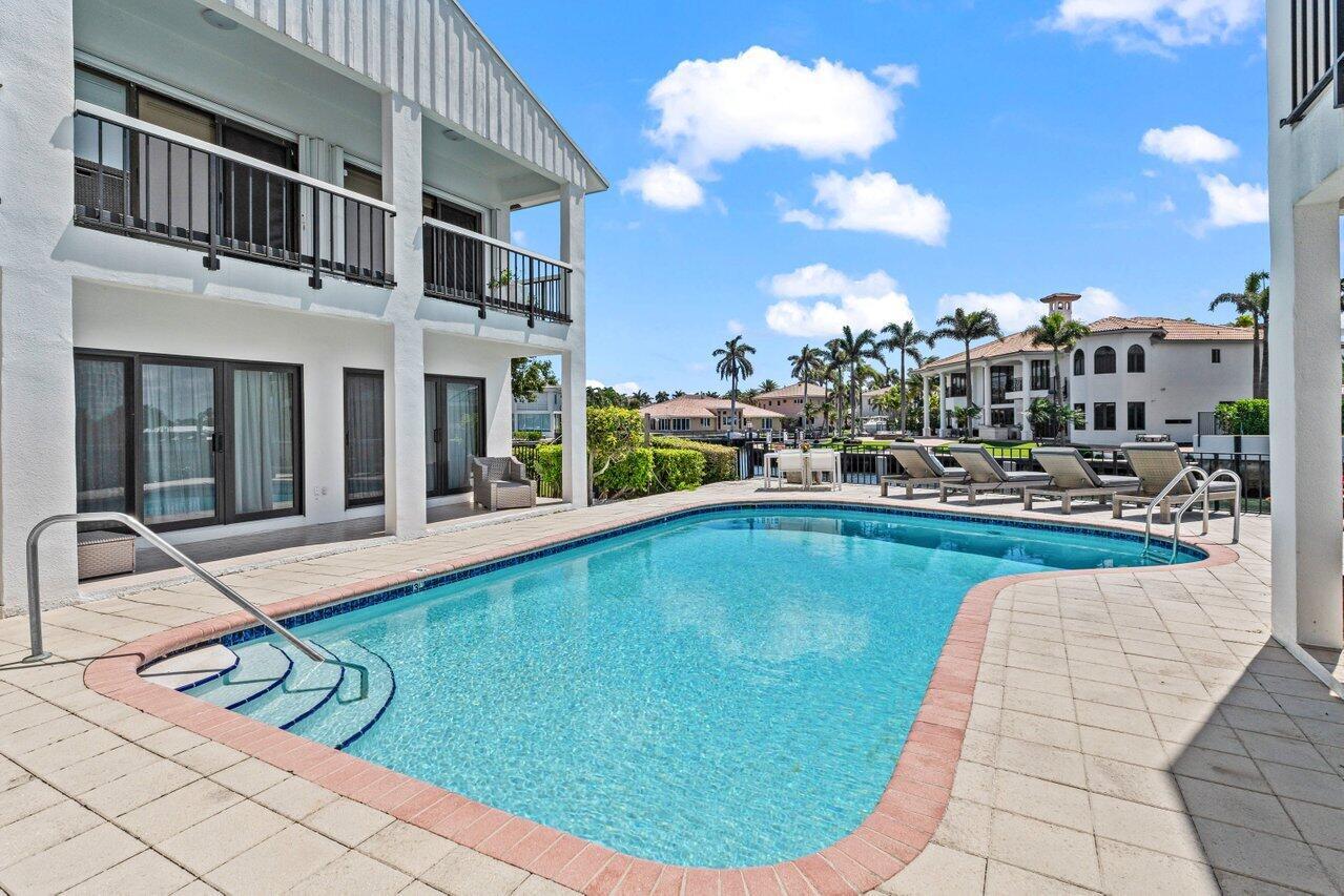 1102 1w Drive 1w