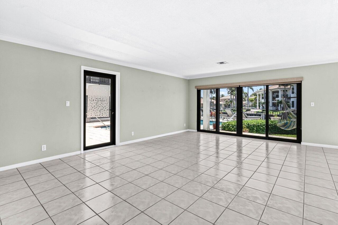 1102 1w Drive 1w