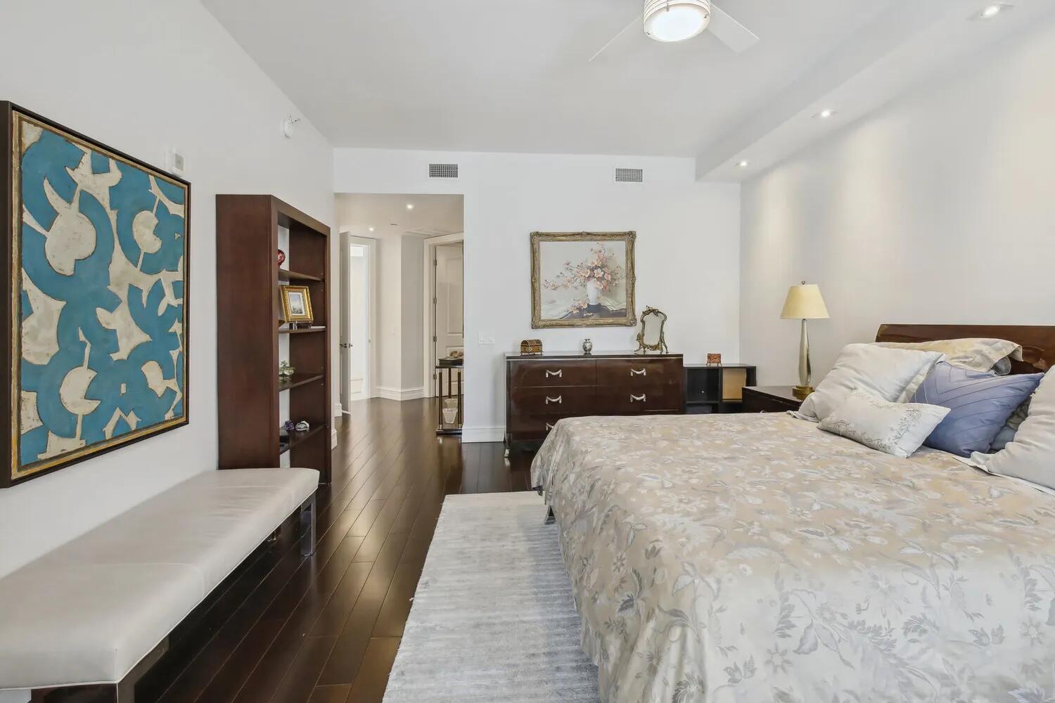 1 N Ocean Boulevard 201