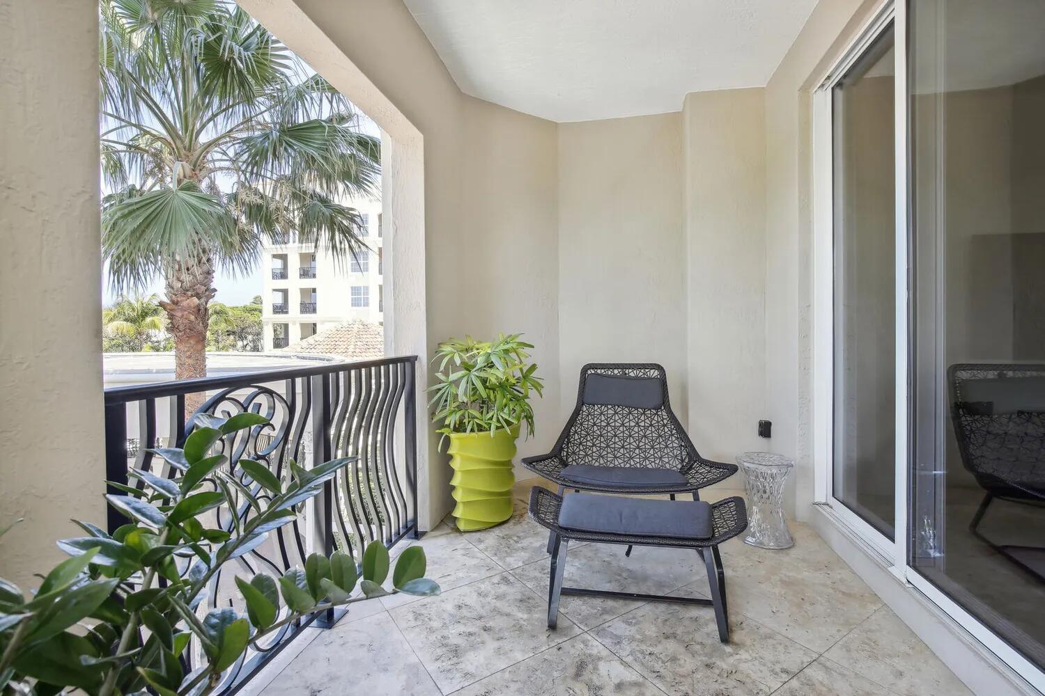 1 N Ocean Boulevard 201