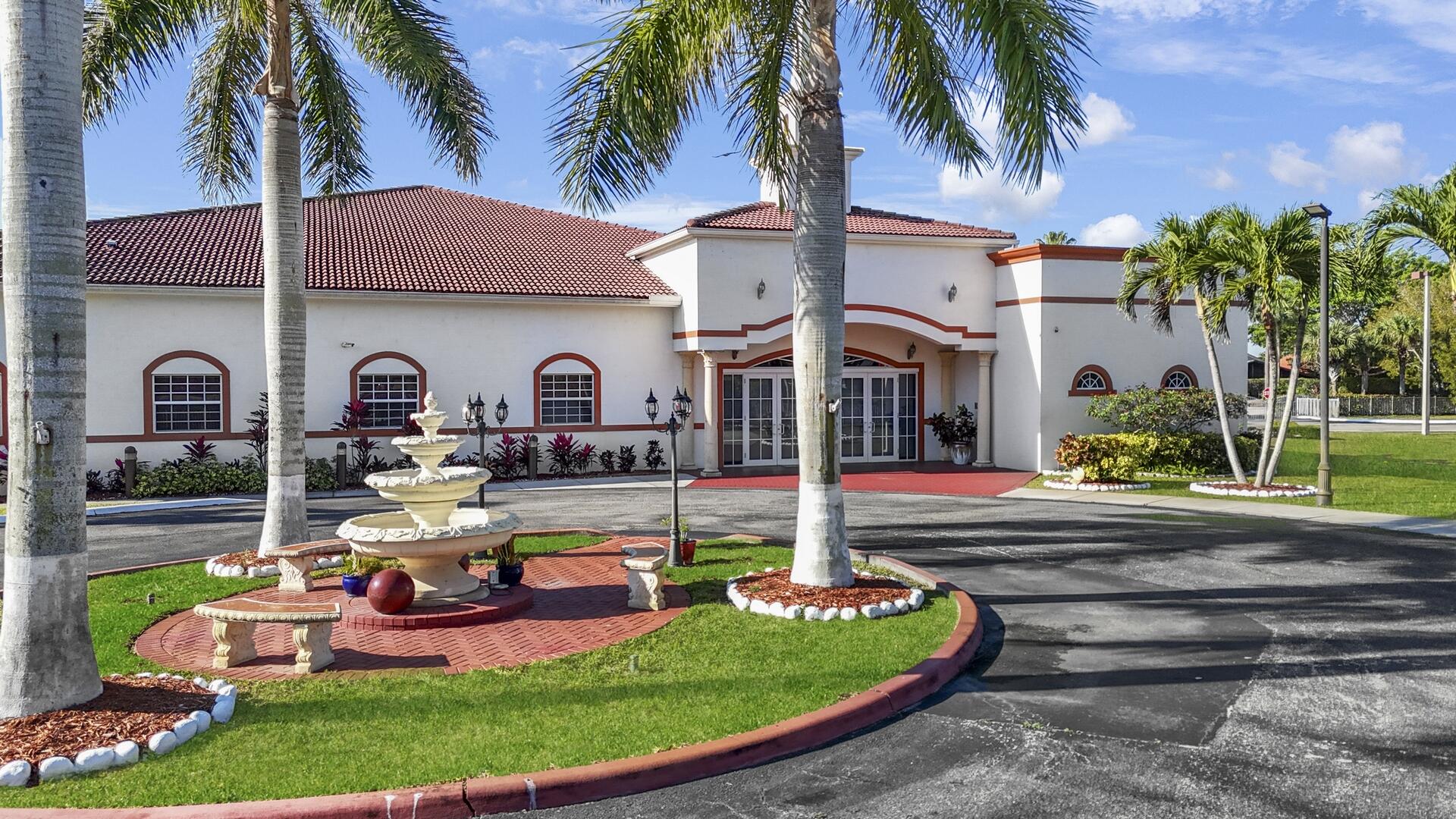 7025 Summerville Terrace N