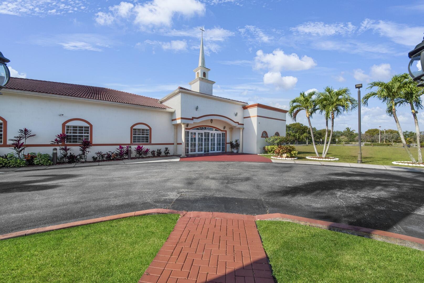 7025 Summerville Terrace N