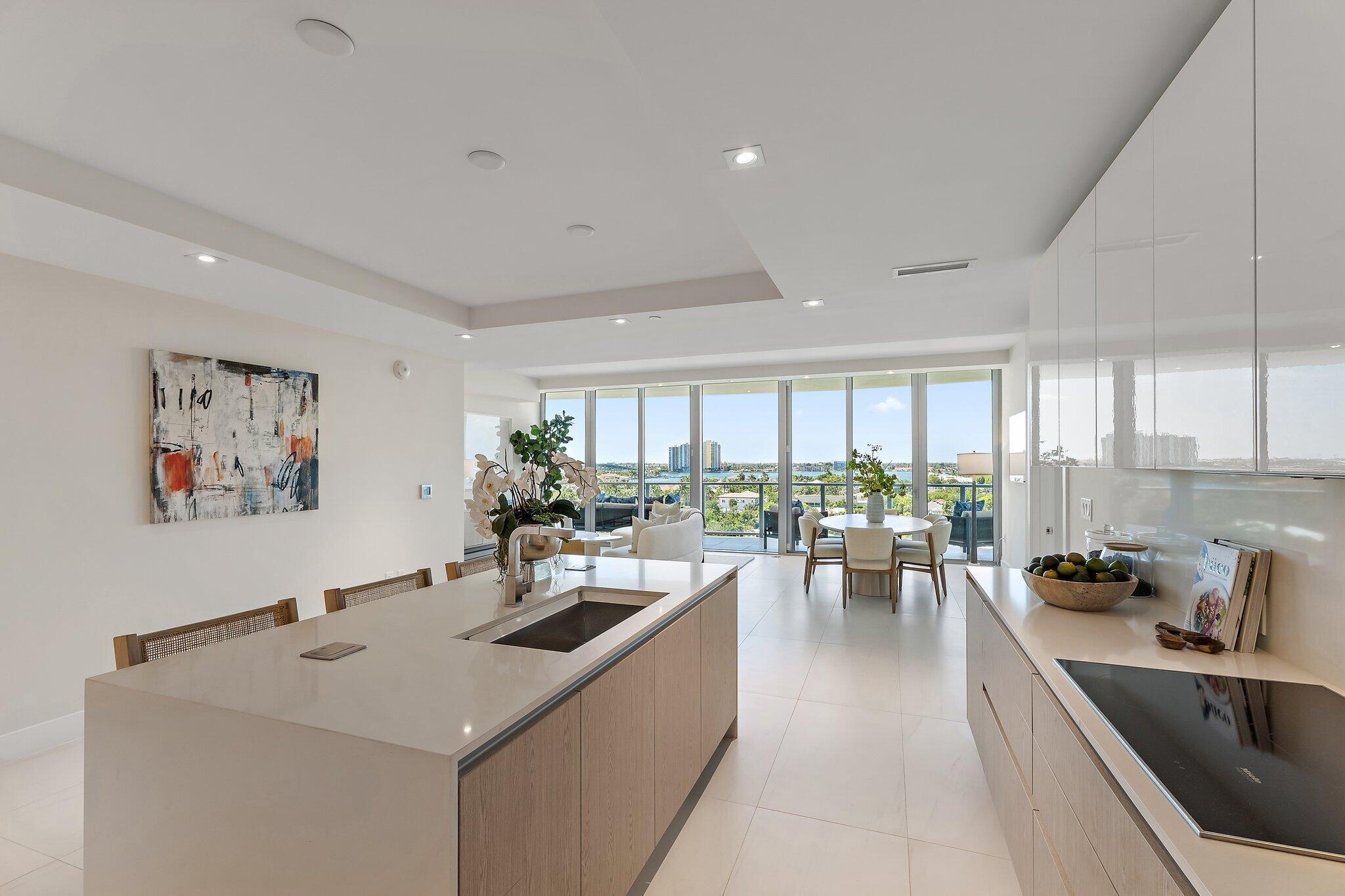 3100 N Ocean Drive P-701