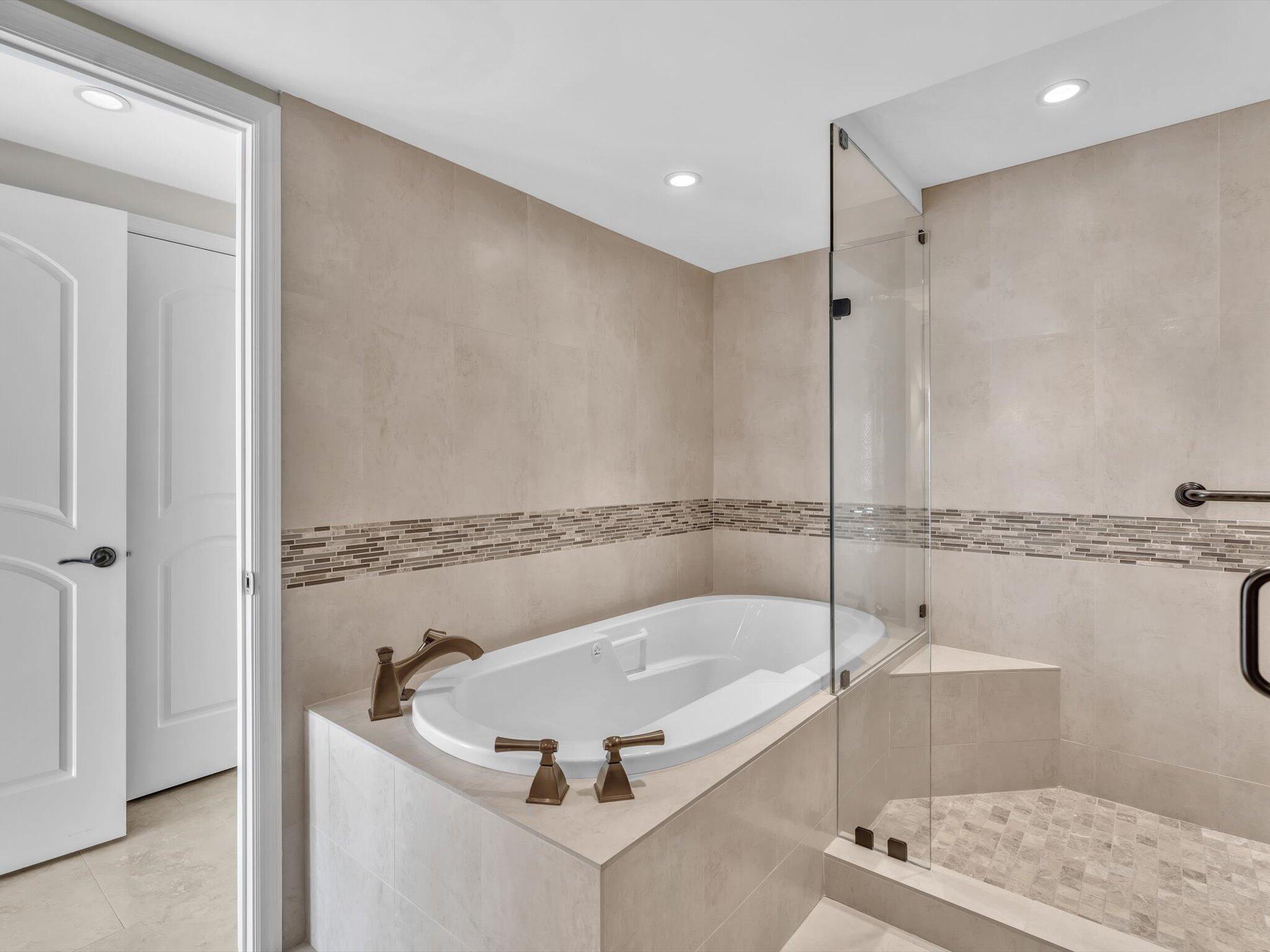 2800 S Ocean Boulevard 4m, Boca Raton Unit: 4m