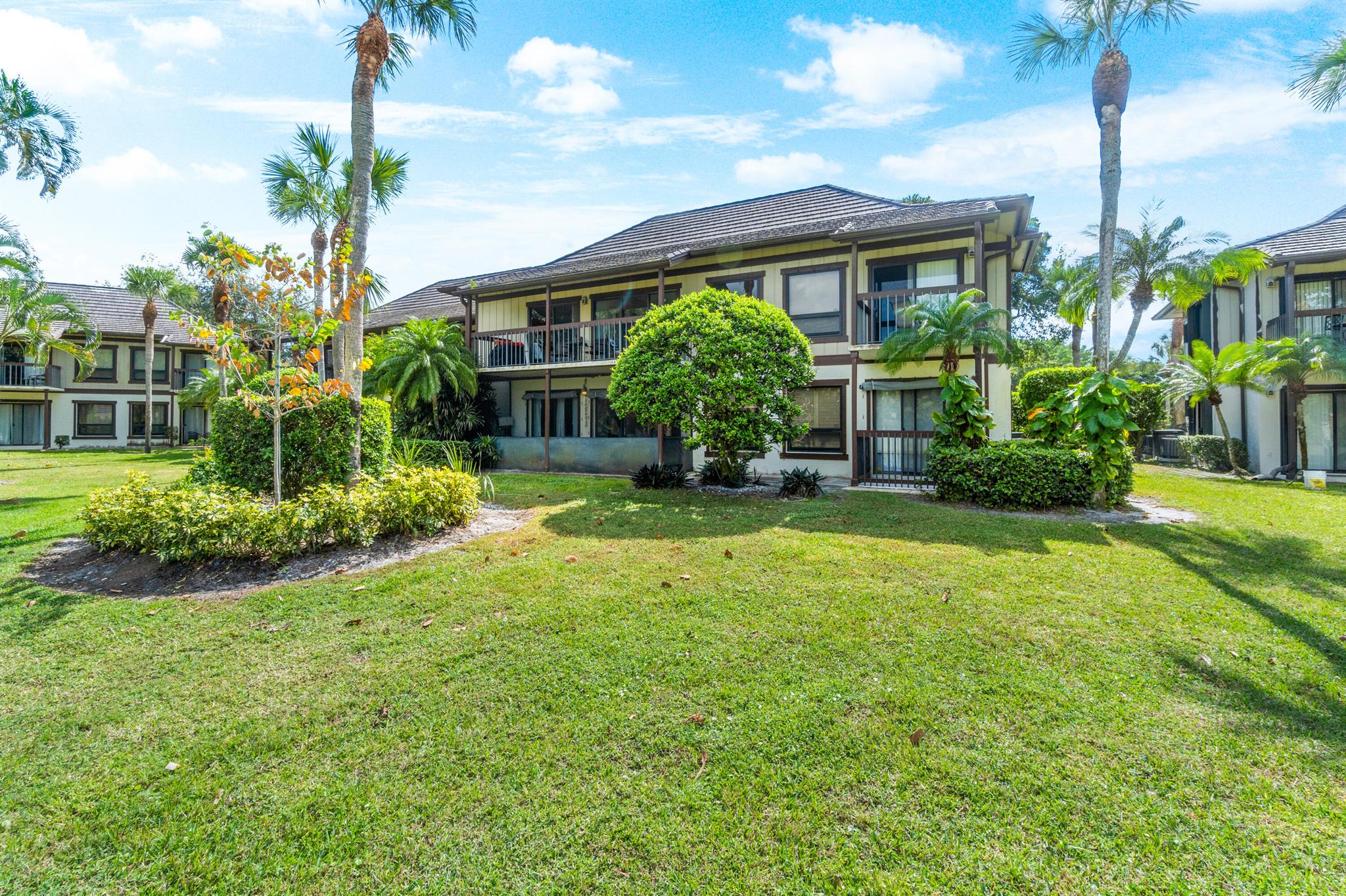 13334 Polo Club Road 216-217