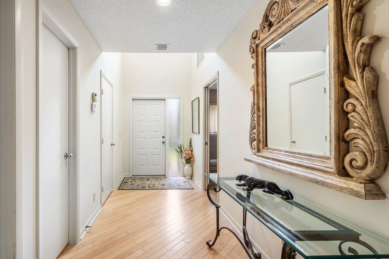 6935 Fountains Circle 6935