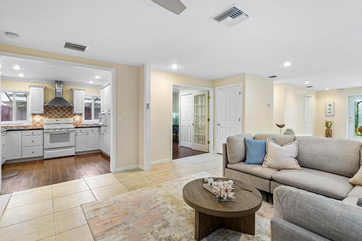 245 NE 12th Street, Delray Beach
