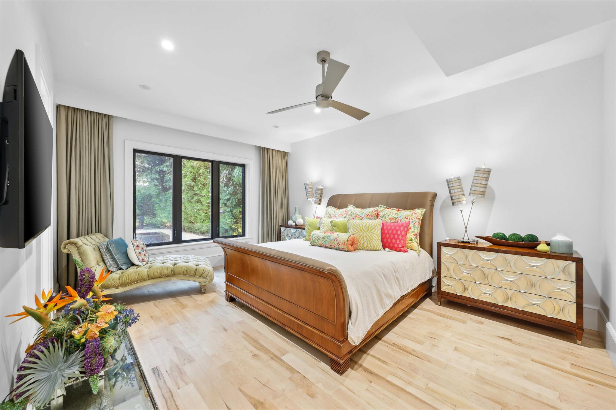 8388 Del Prado Drive