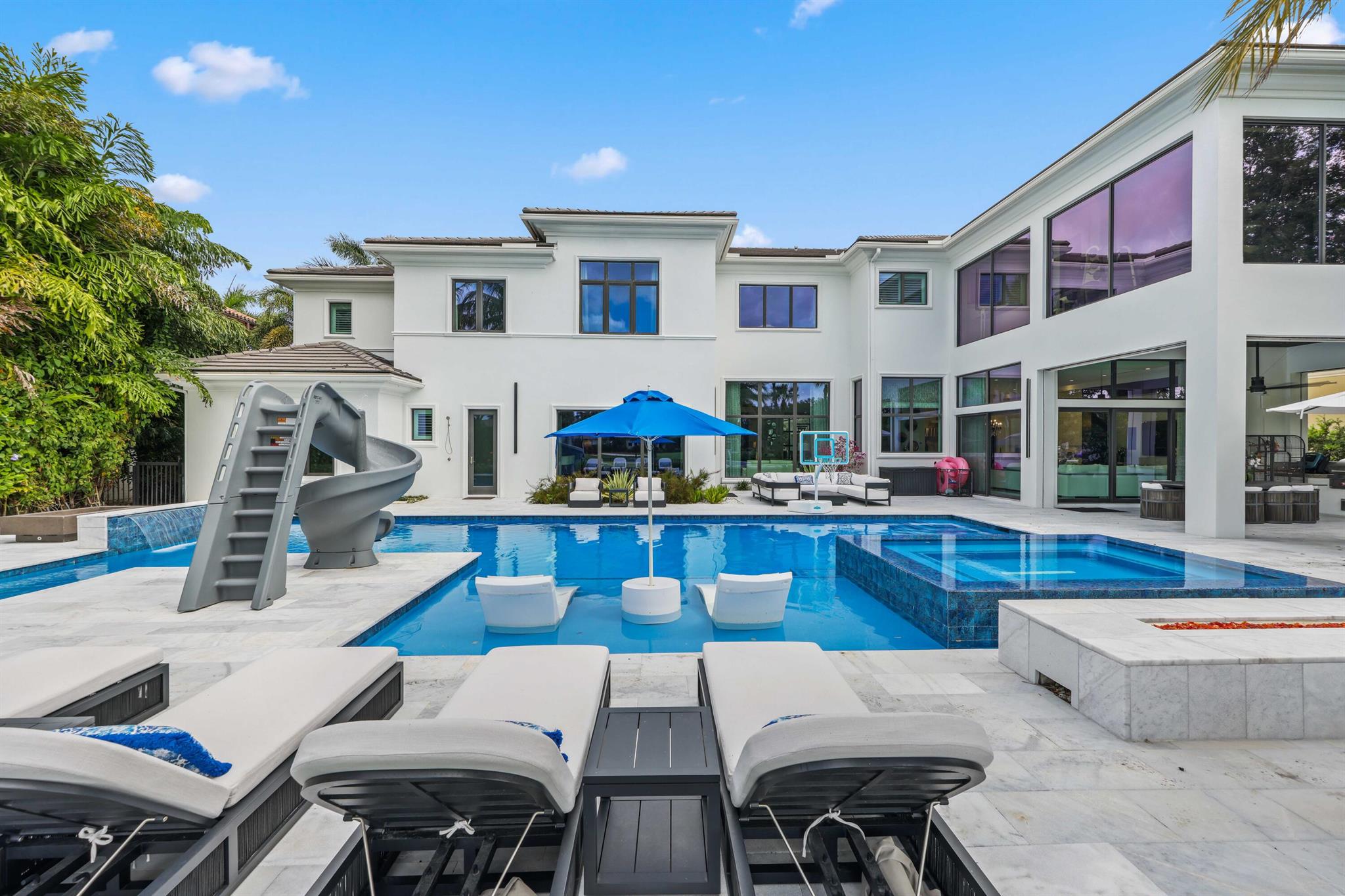 8388 Del Prado Drive