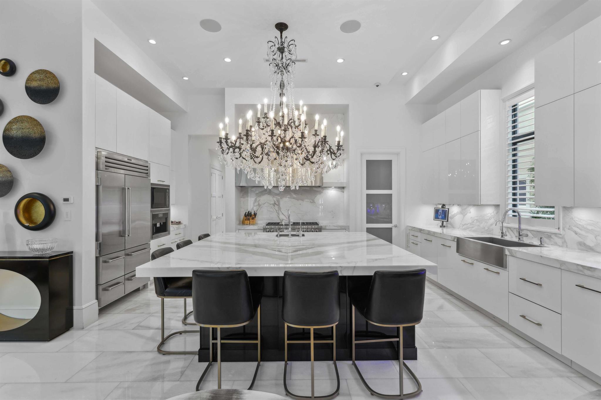 8388 Del Prado Drive