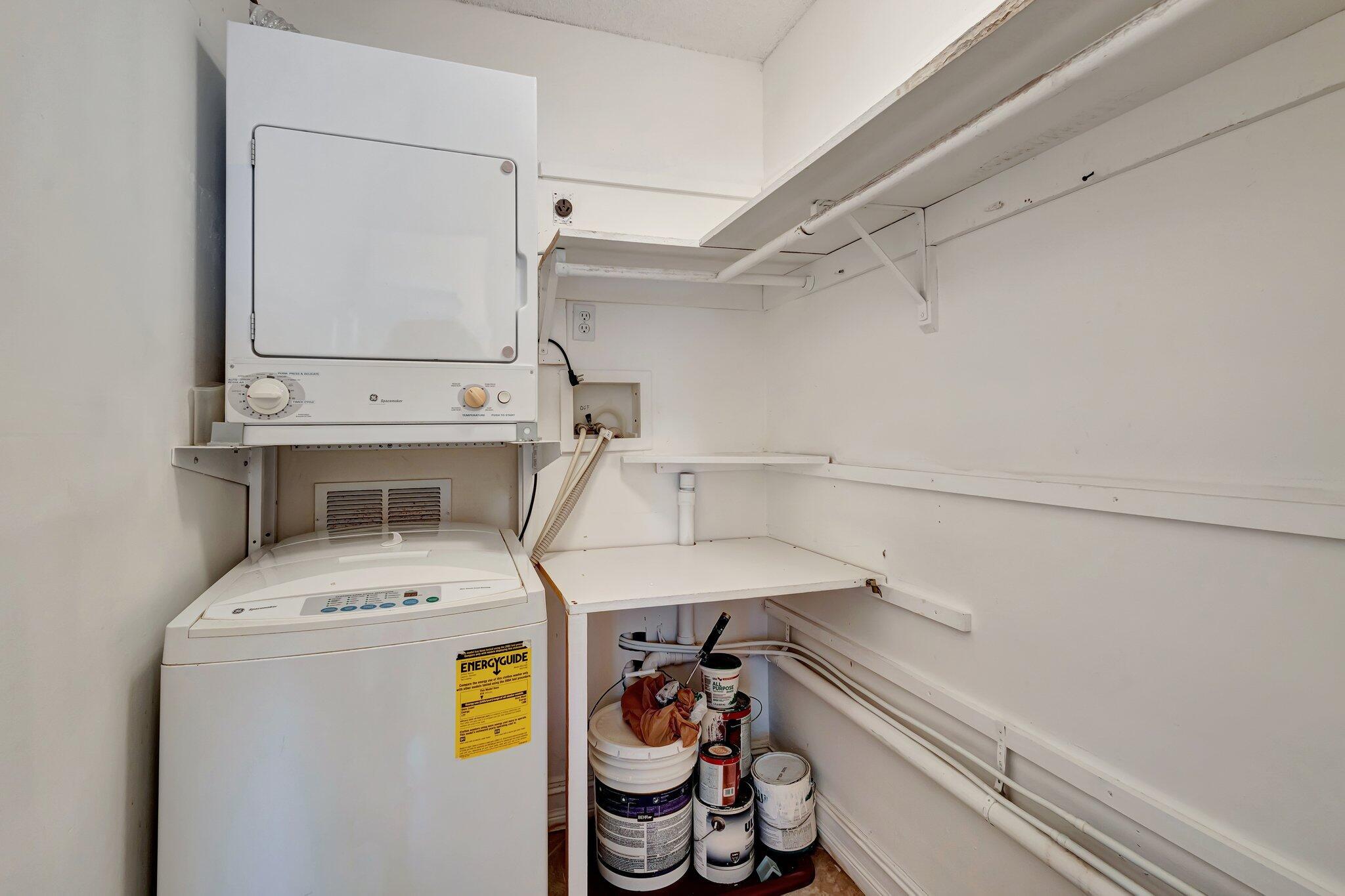 652 High Point Boulevard N D