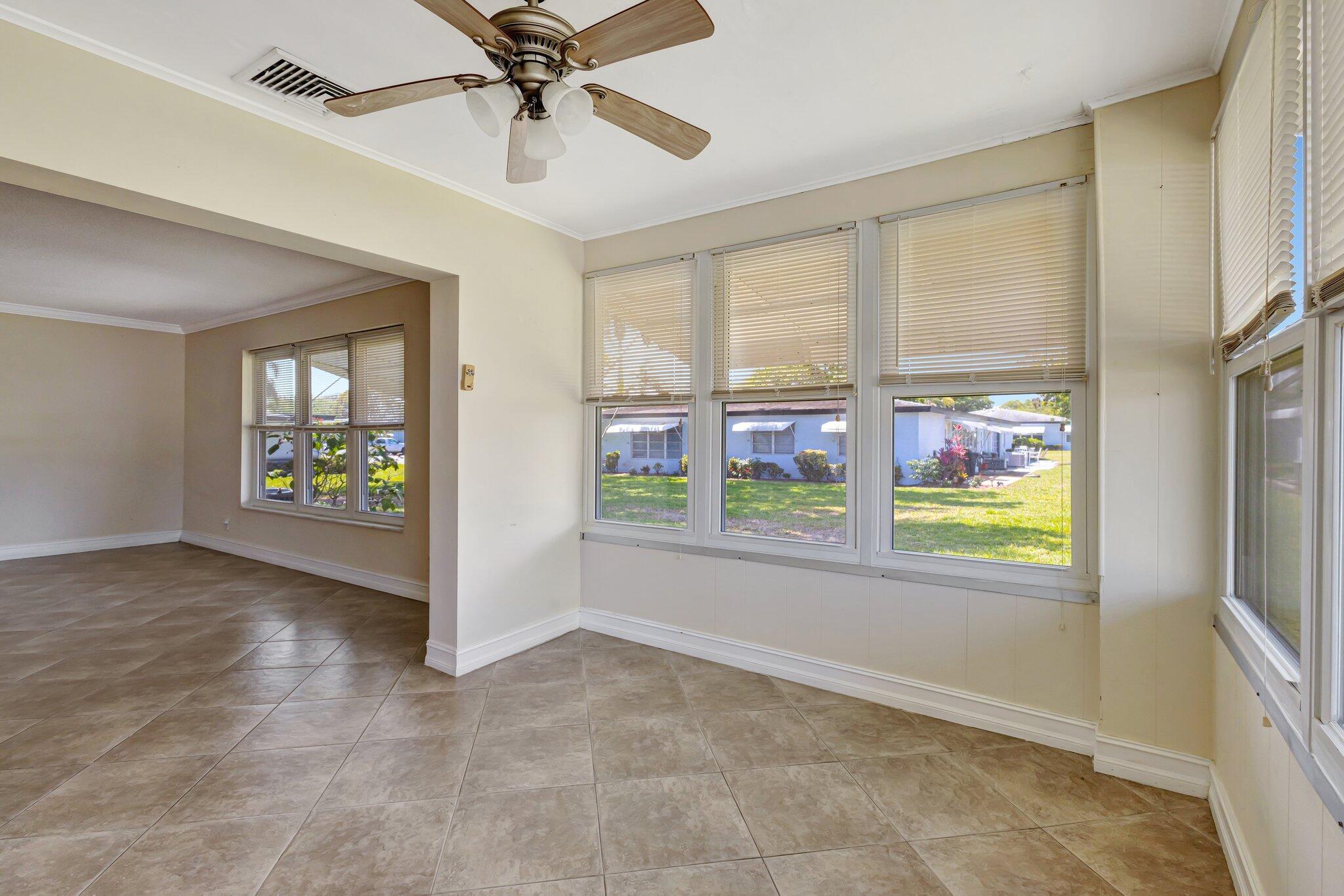 652 High Point Boulevard N D