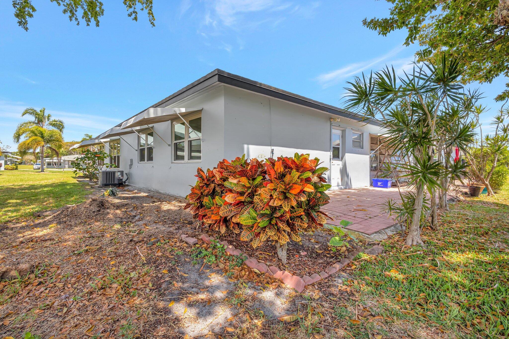 652 High Point Boulevard N D