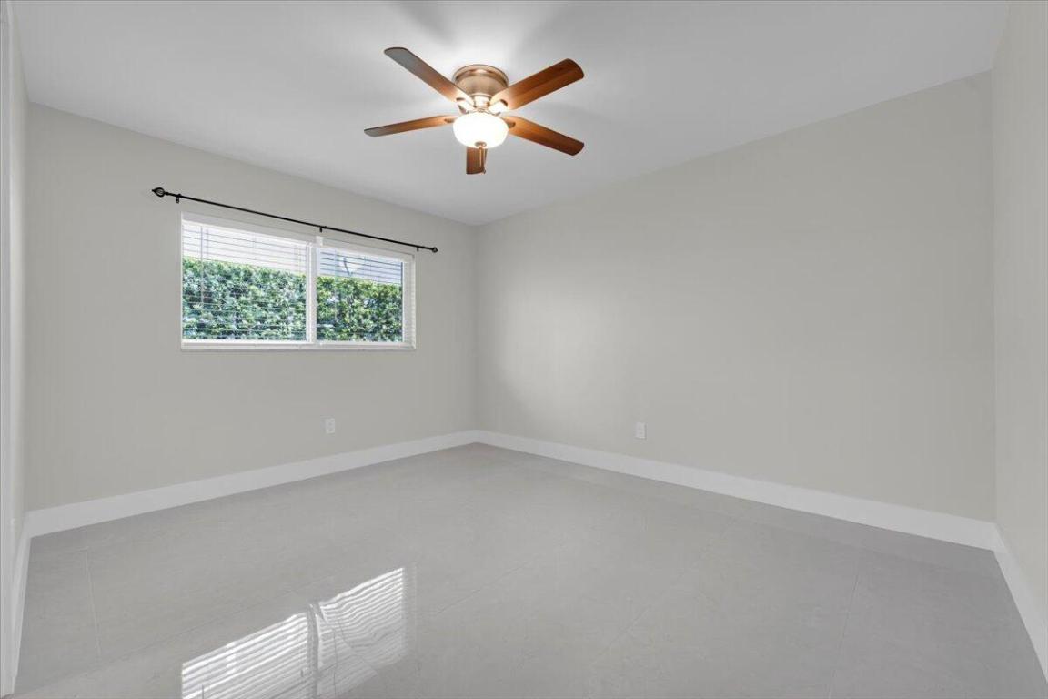 8 NE 14th Avenue 1,2,3