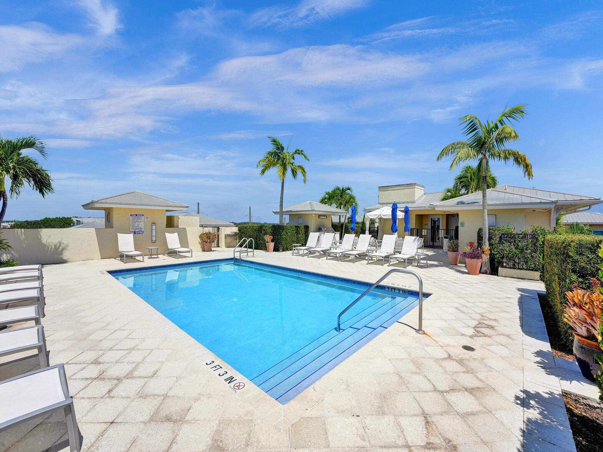 225 NE 1st Street 412