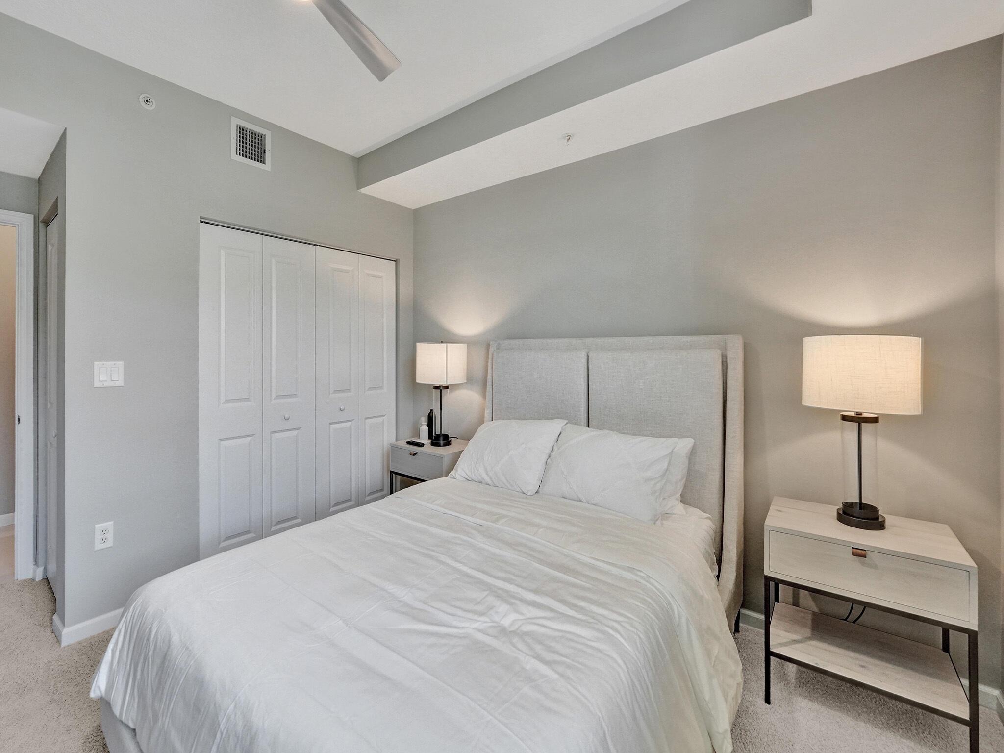 225 NE 1st Street 412