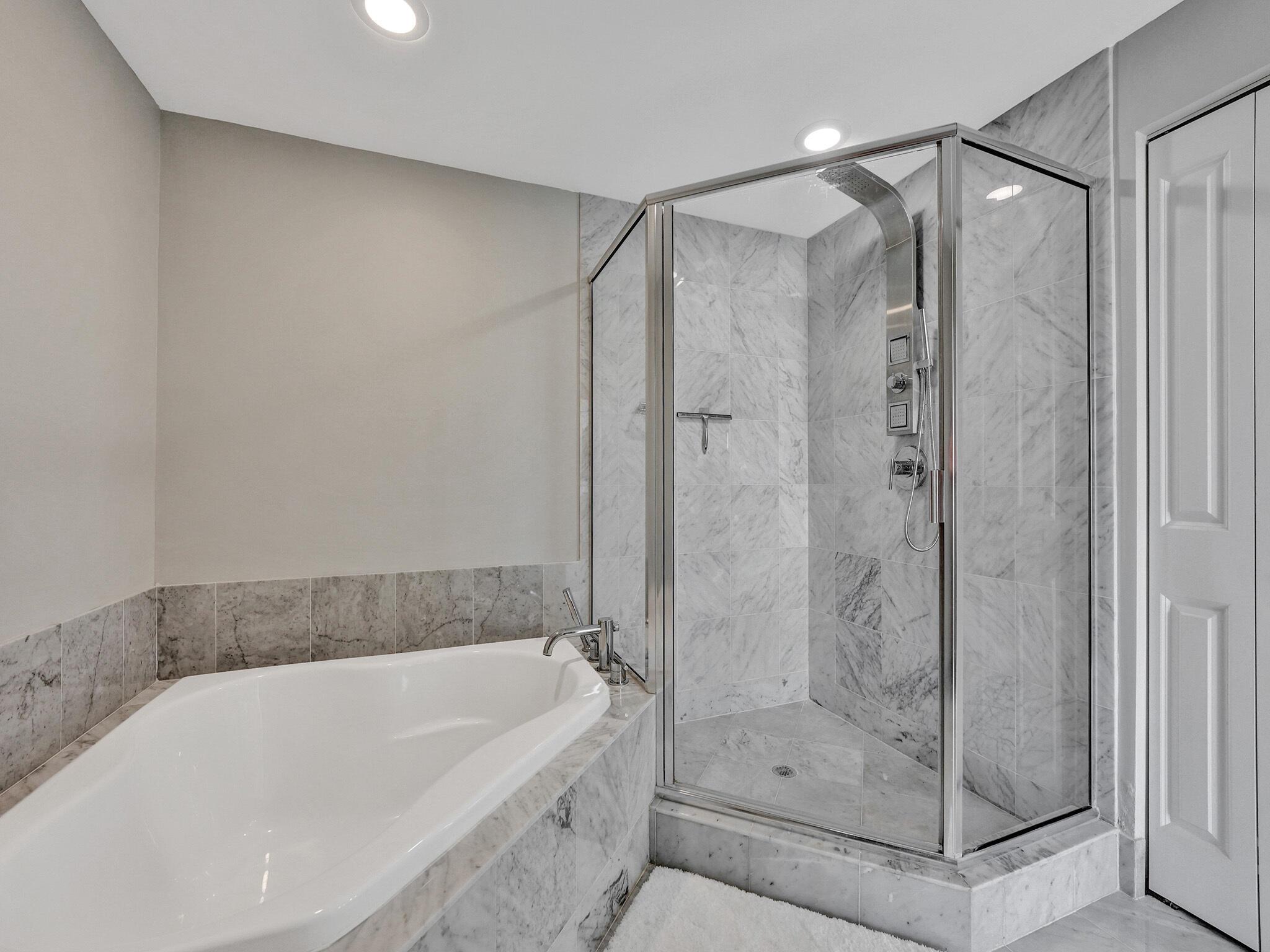 225 NE 1st Street 412