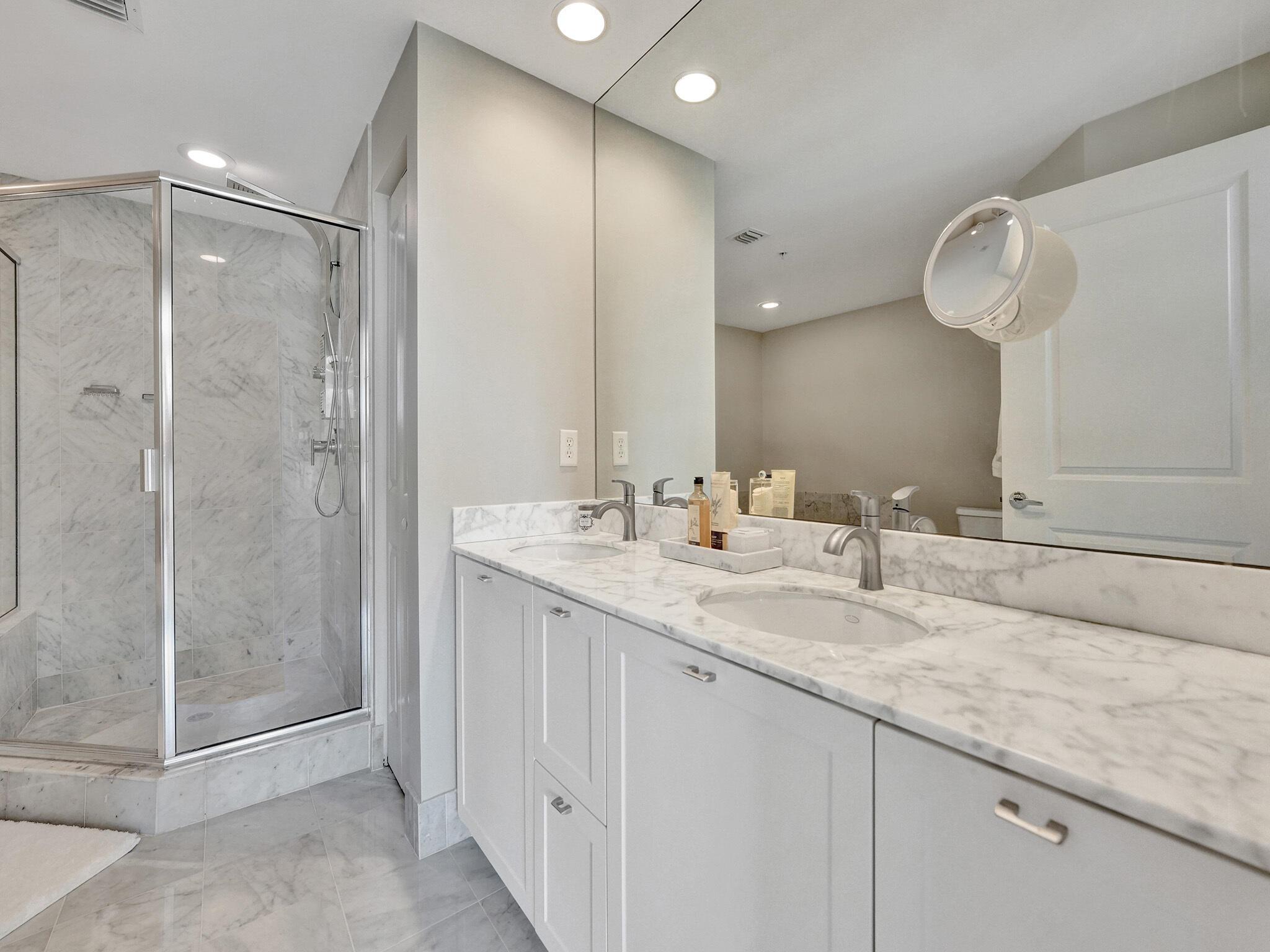 225 NE 1st Street 412