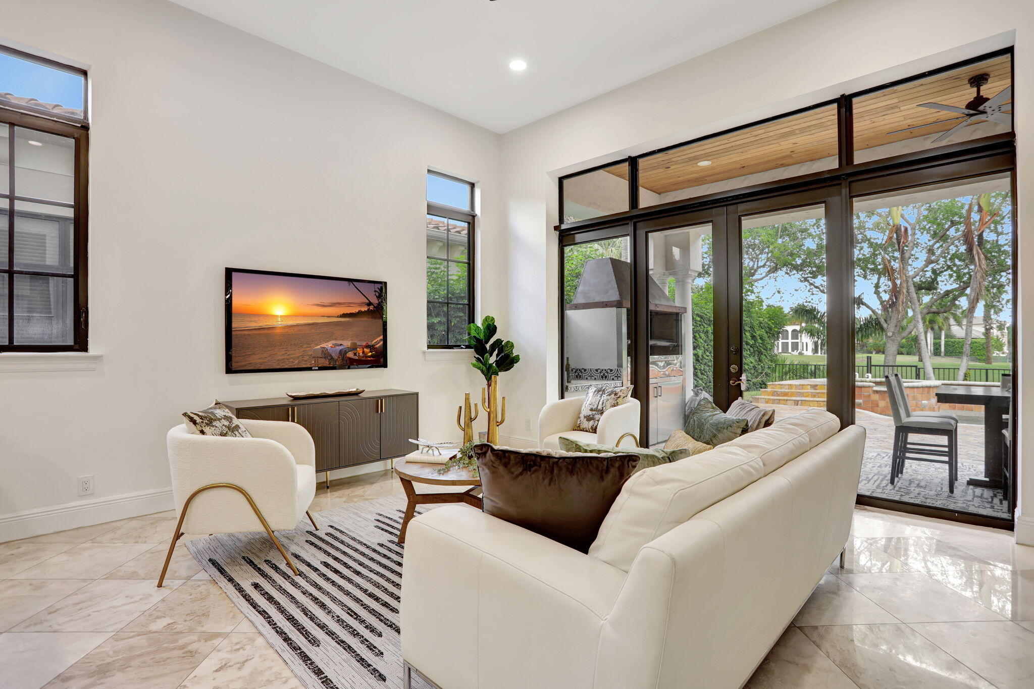 9387 Satinleaf Place, Parkland