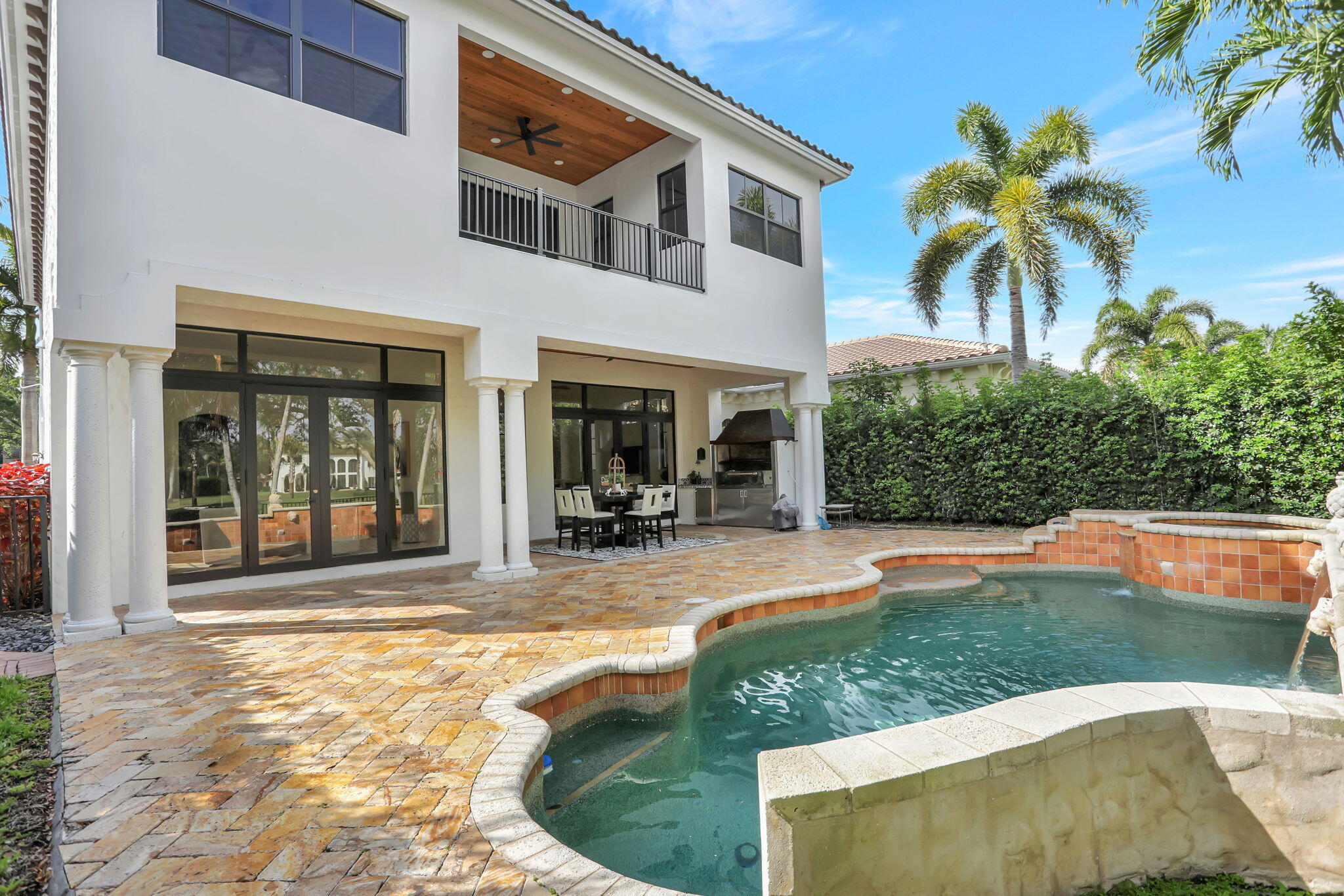 9387 Satinleaf Place, Parkland