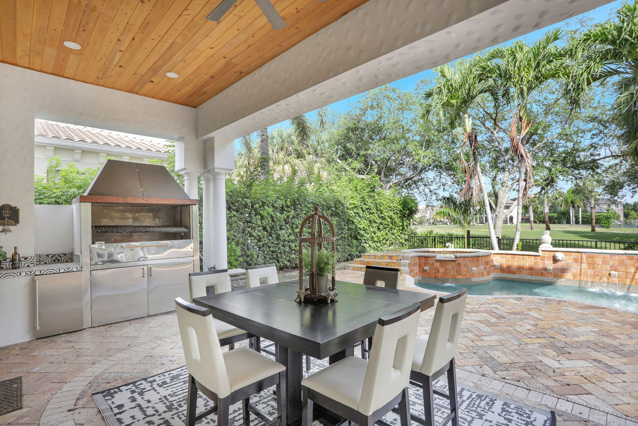 9387 Satinleaf Place, Parkland