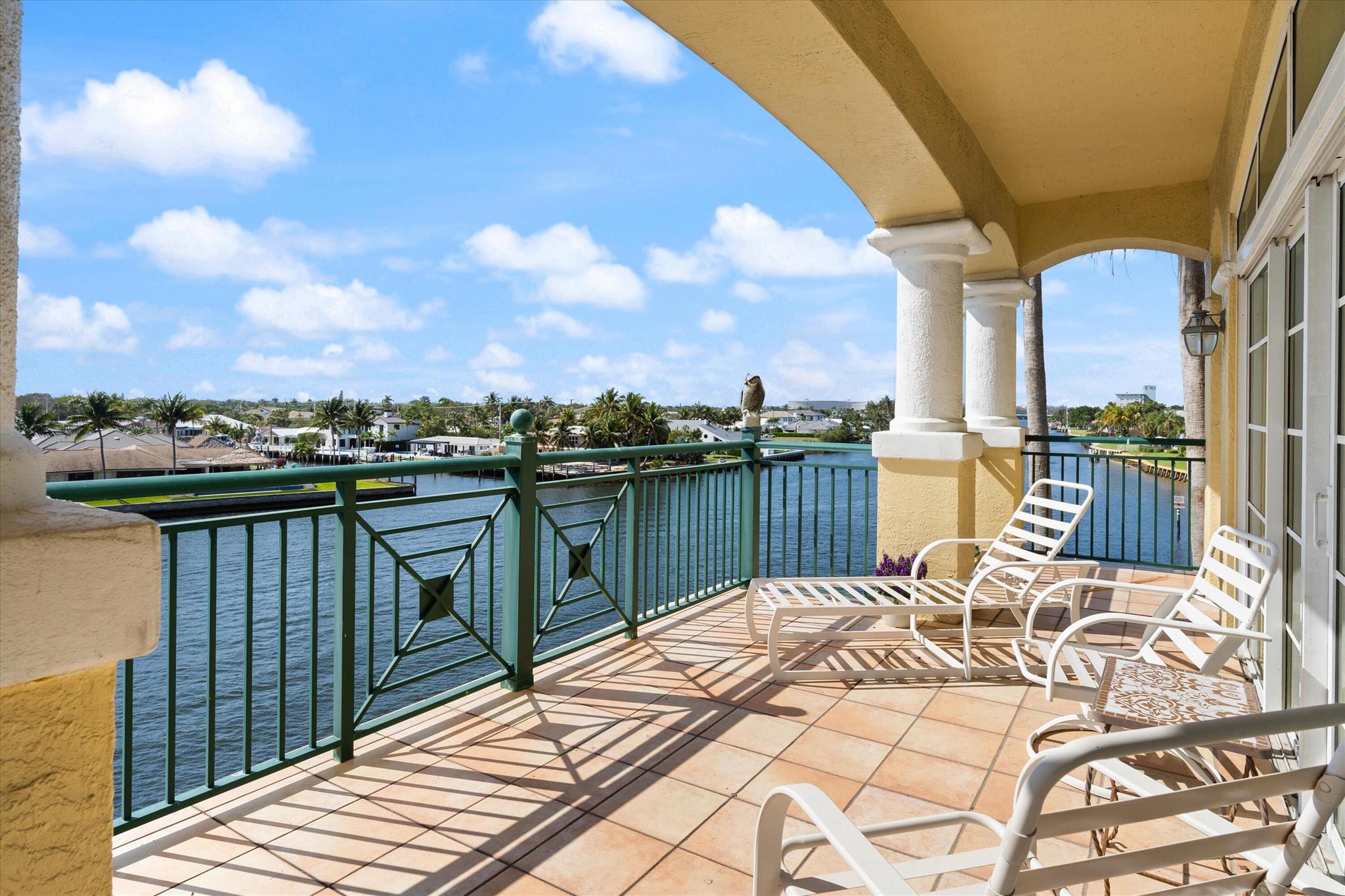 1230 Hillsboro Mile 310