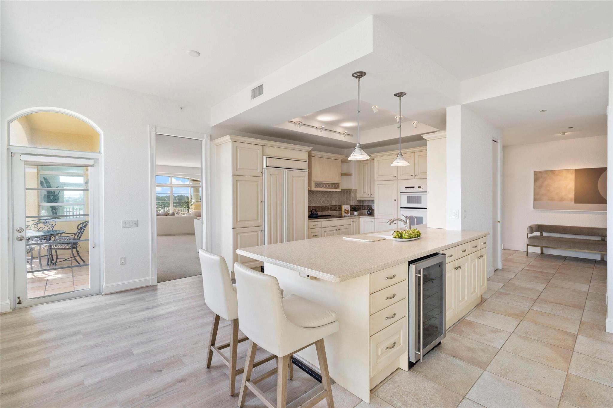 1230 Hillsboro Mile 310