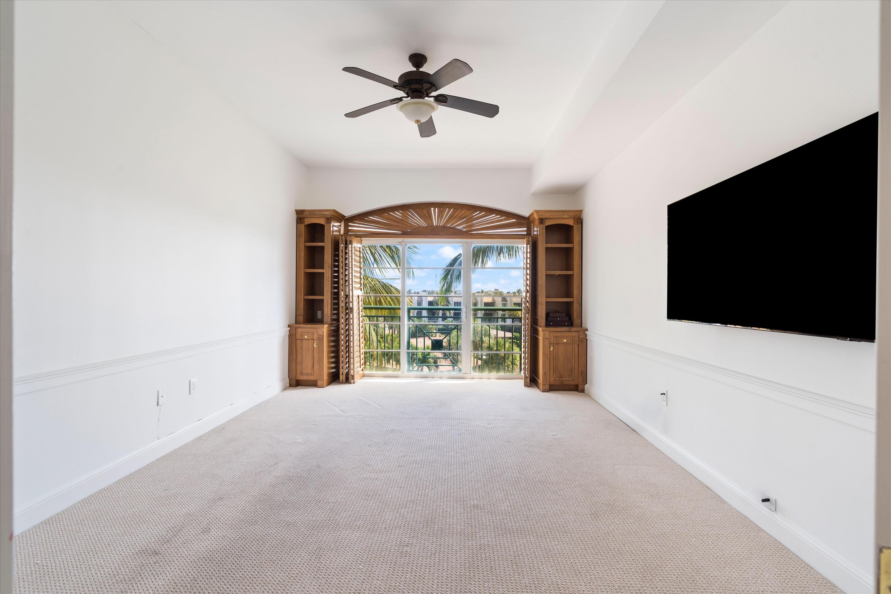 1230 Hillsboro Mile 310