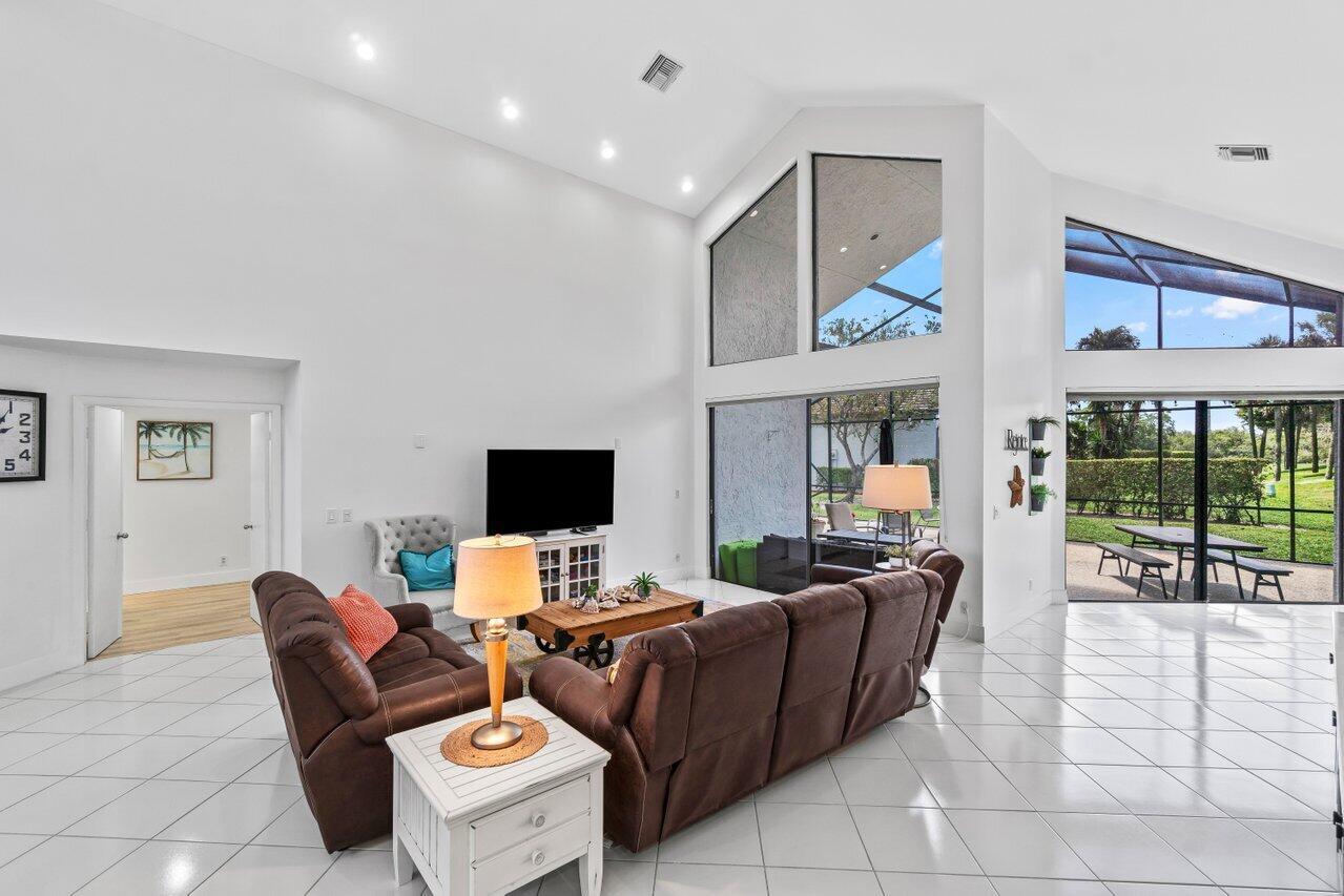 11517 Victoria Drive