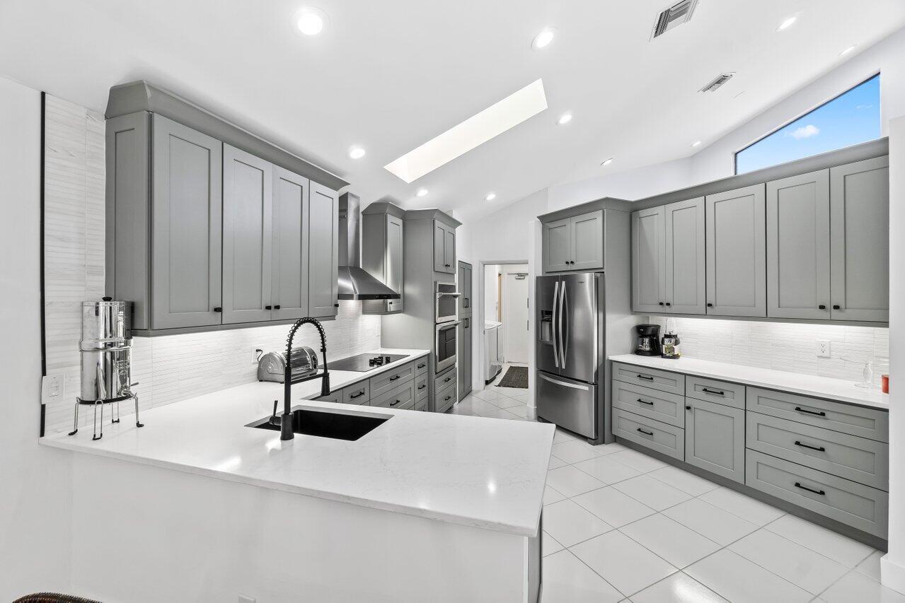 11517 Victoria Drive