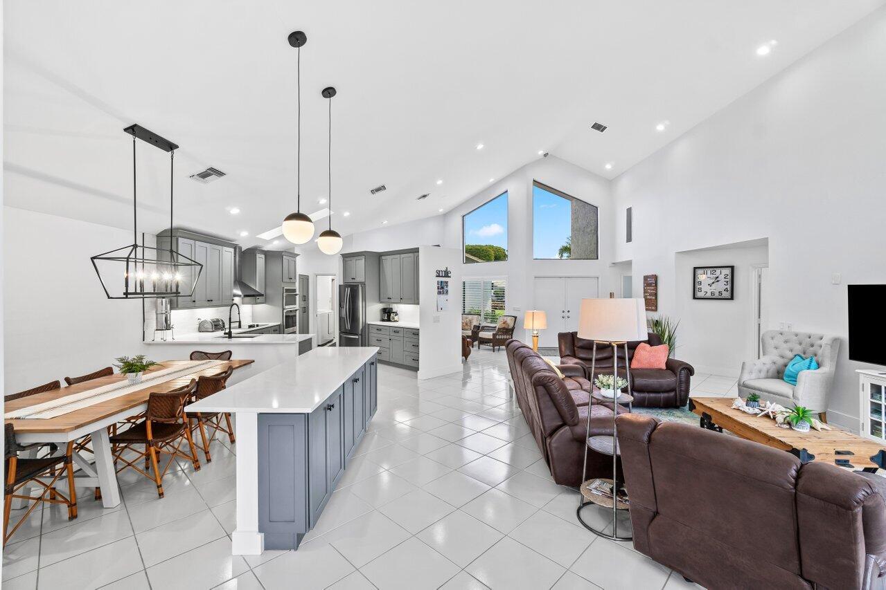 11517 Victoria Drive