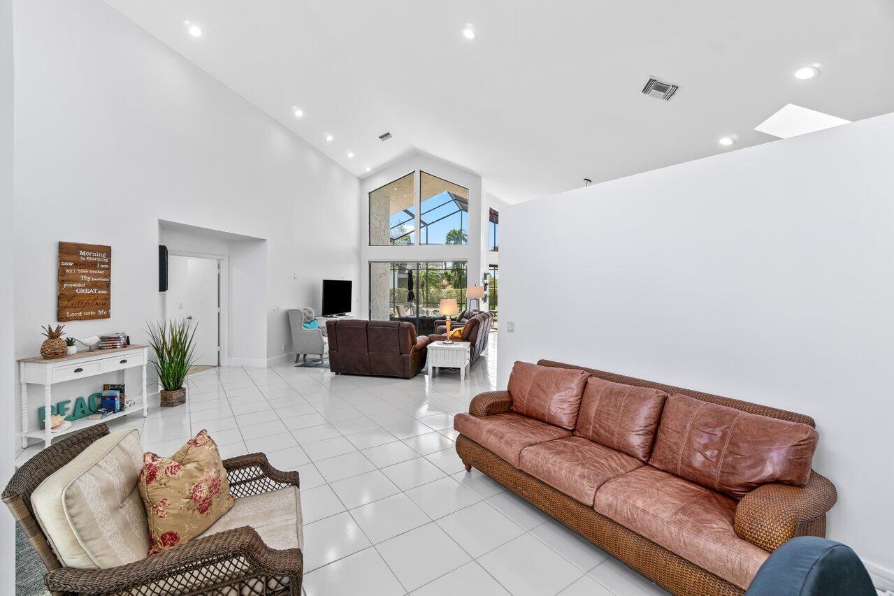 11517 Victoria Drive