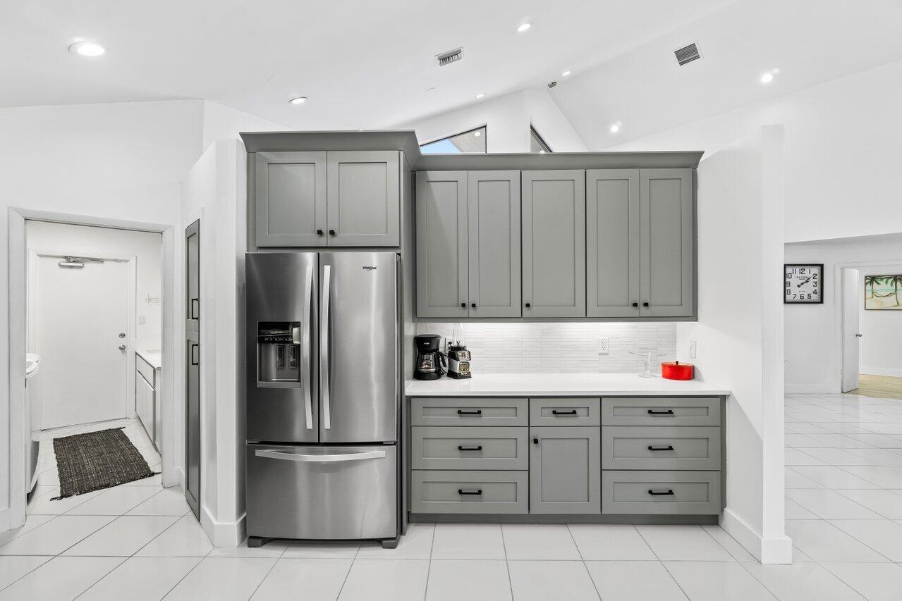 11517 Victoria Drive