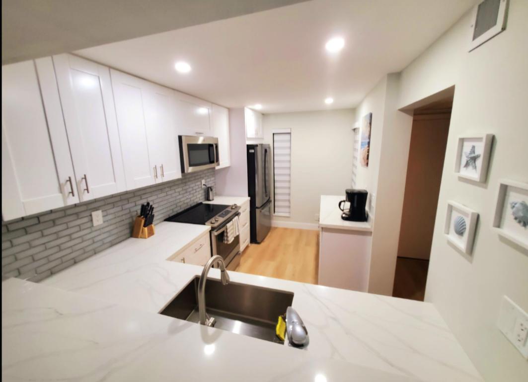 15 Royal Palm 5030 Way 5030, Boca Raton Unit: 5030