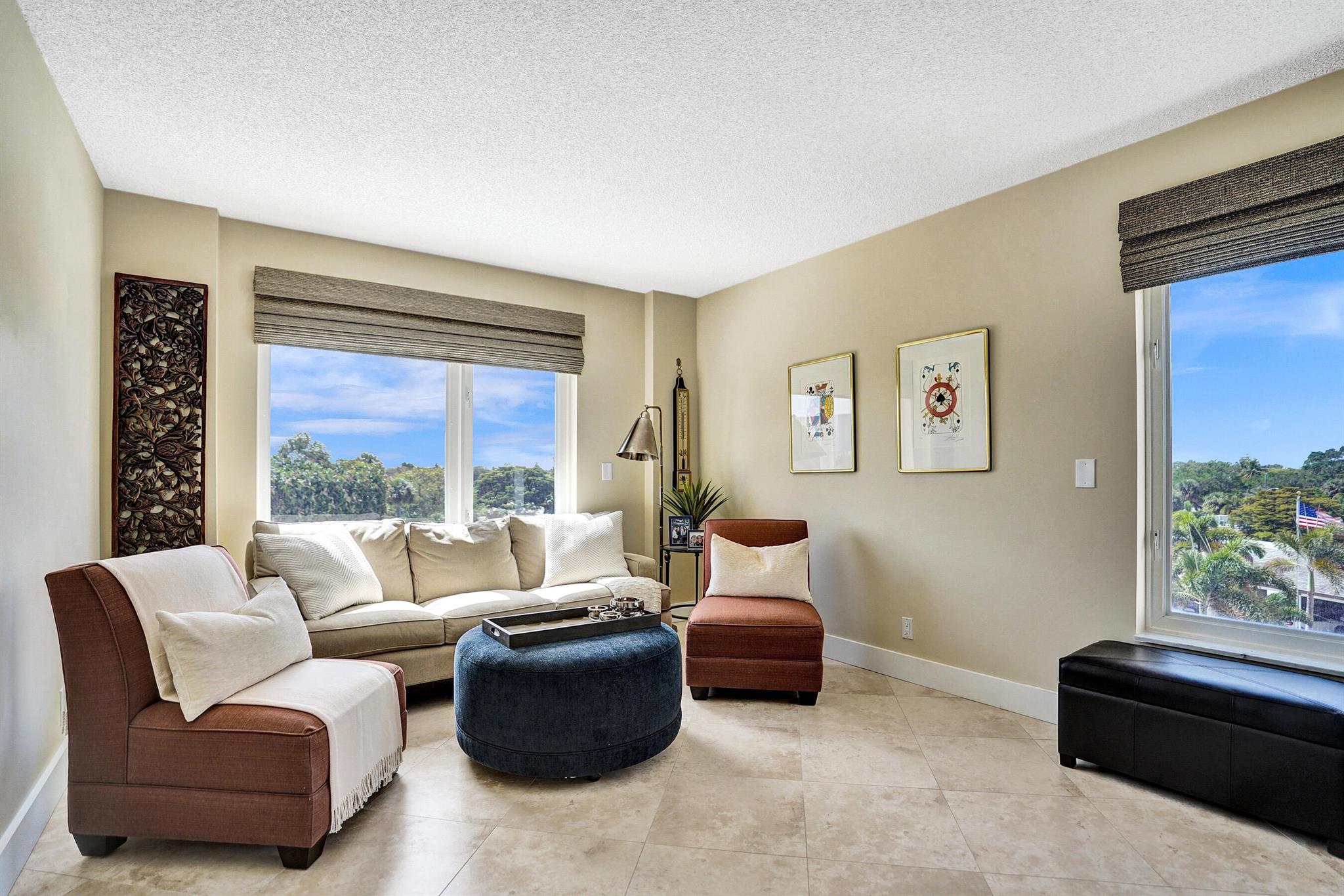 555 SE 6th Avenue 4a