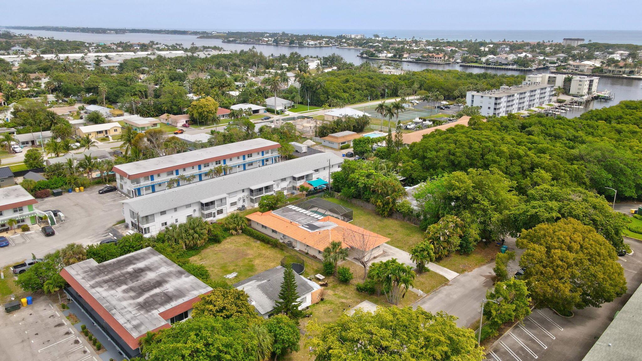 633/641 NE 6th Avenue