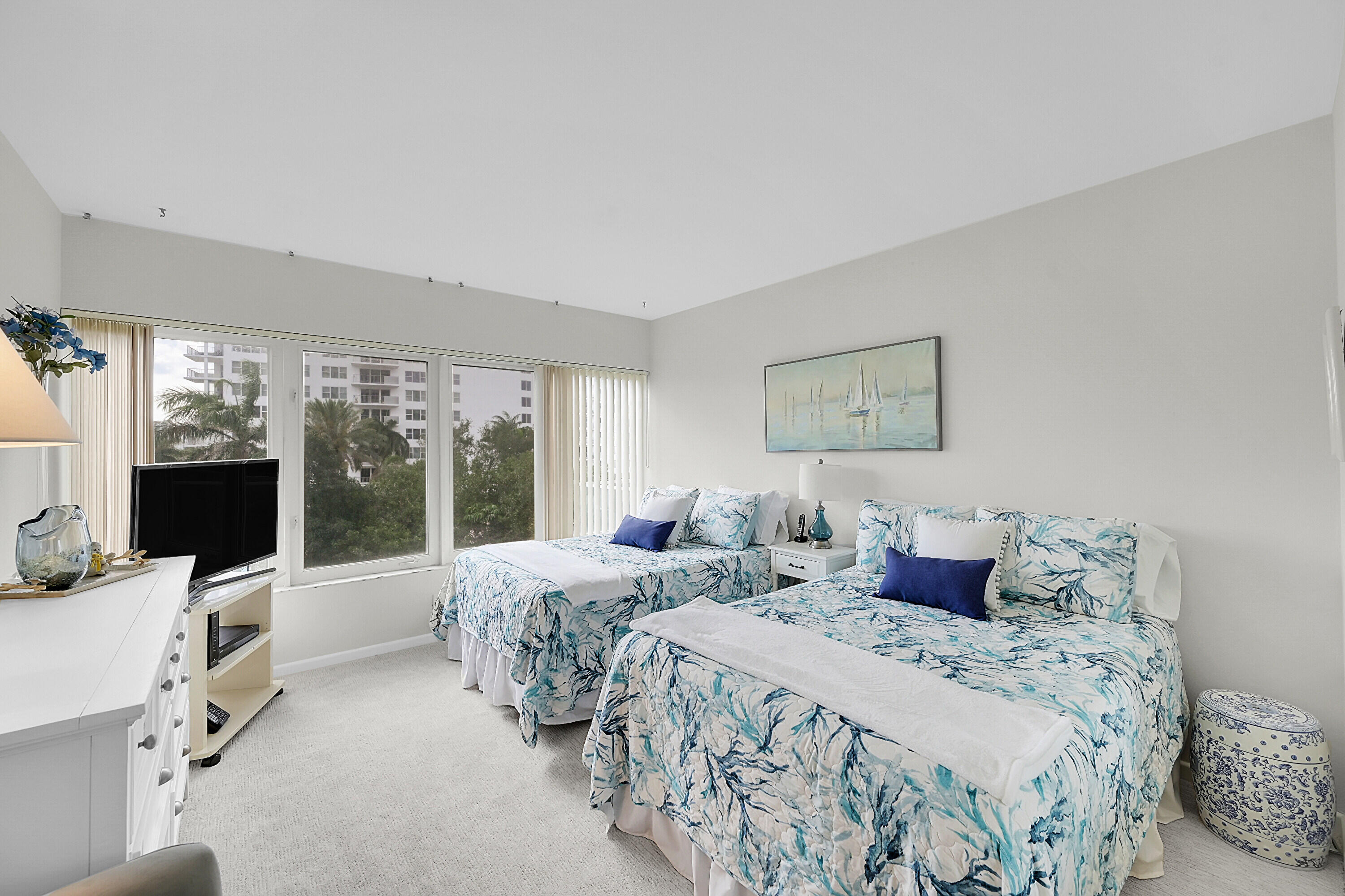 701 E Camino Real 4b